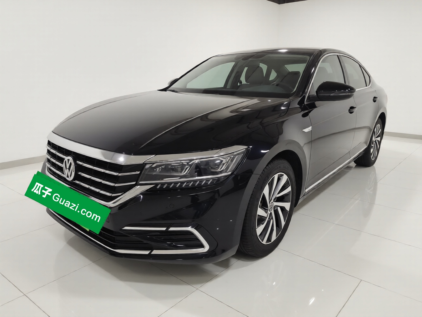 Volkswagen Passat New Energy 2019 immagine di auto 