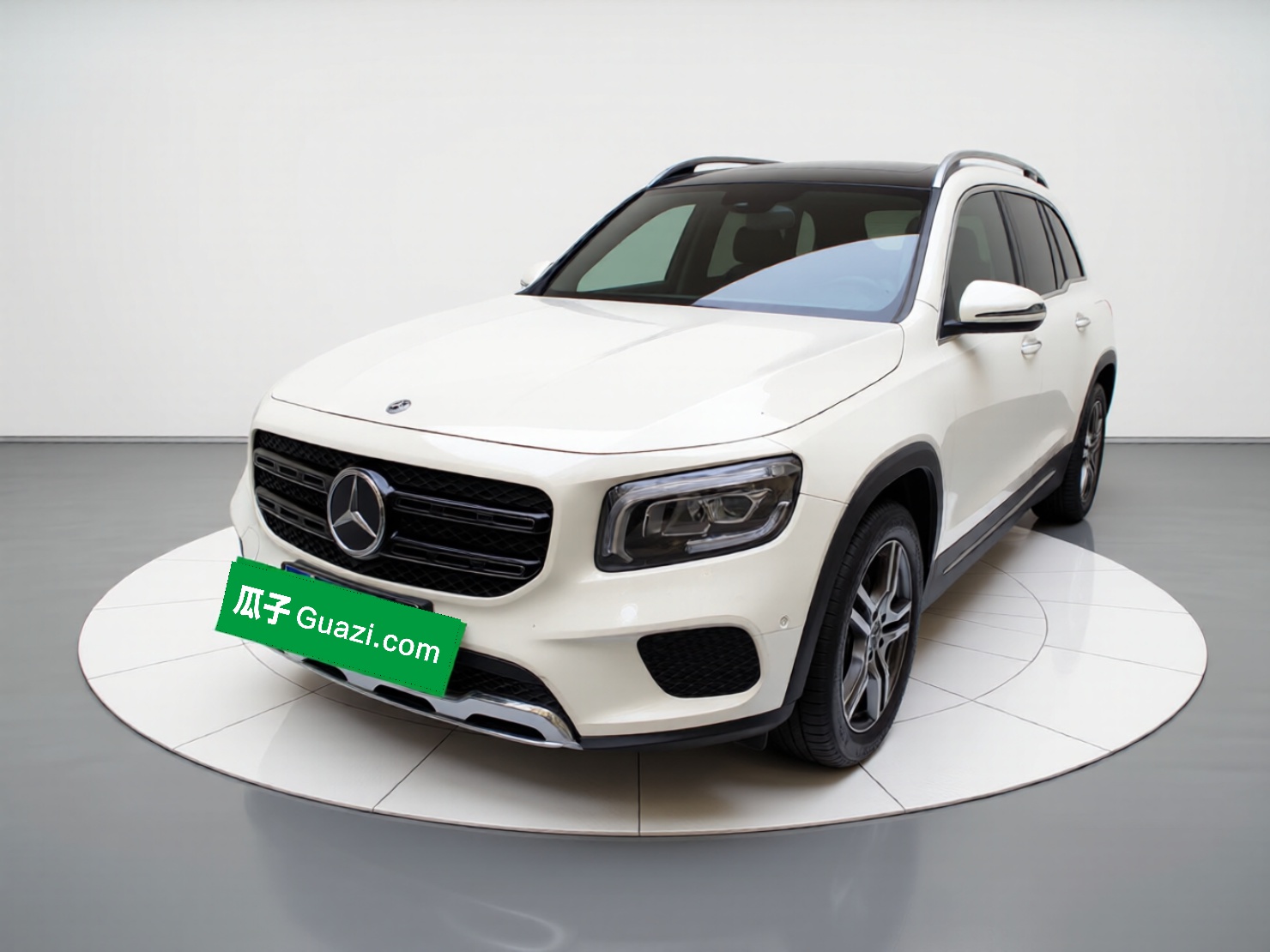 Mercedes-Benz GLB Class 2021 car image 
