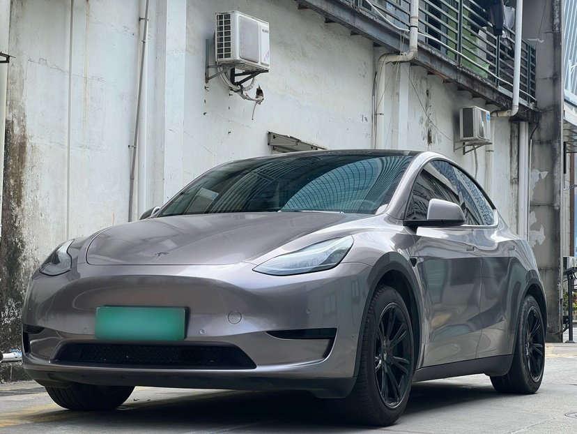 Tesla Model Y 2023 汽车图片 