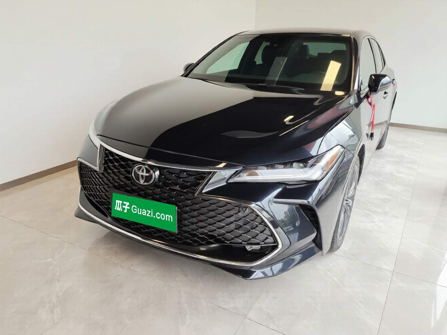 Toyota Avalon 2023 car image 