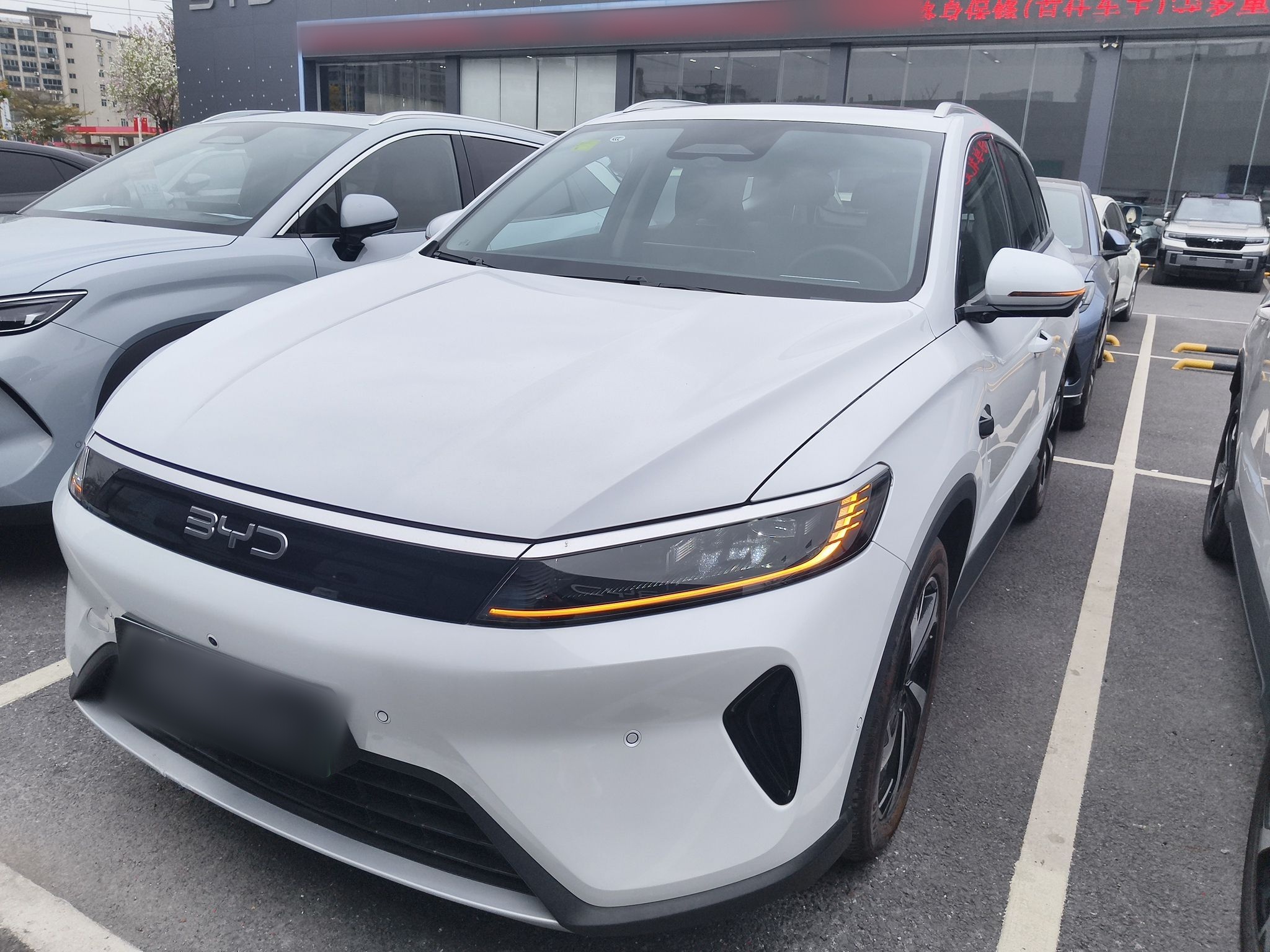 BYD Sea Lion 05 DM-i 2025 car image 