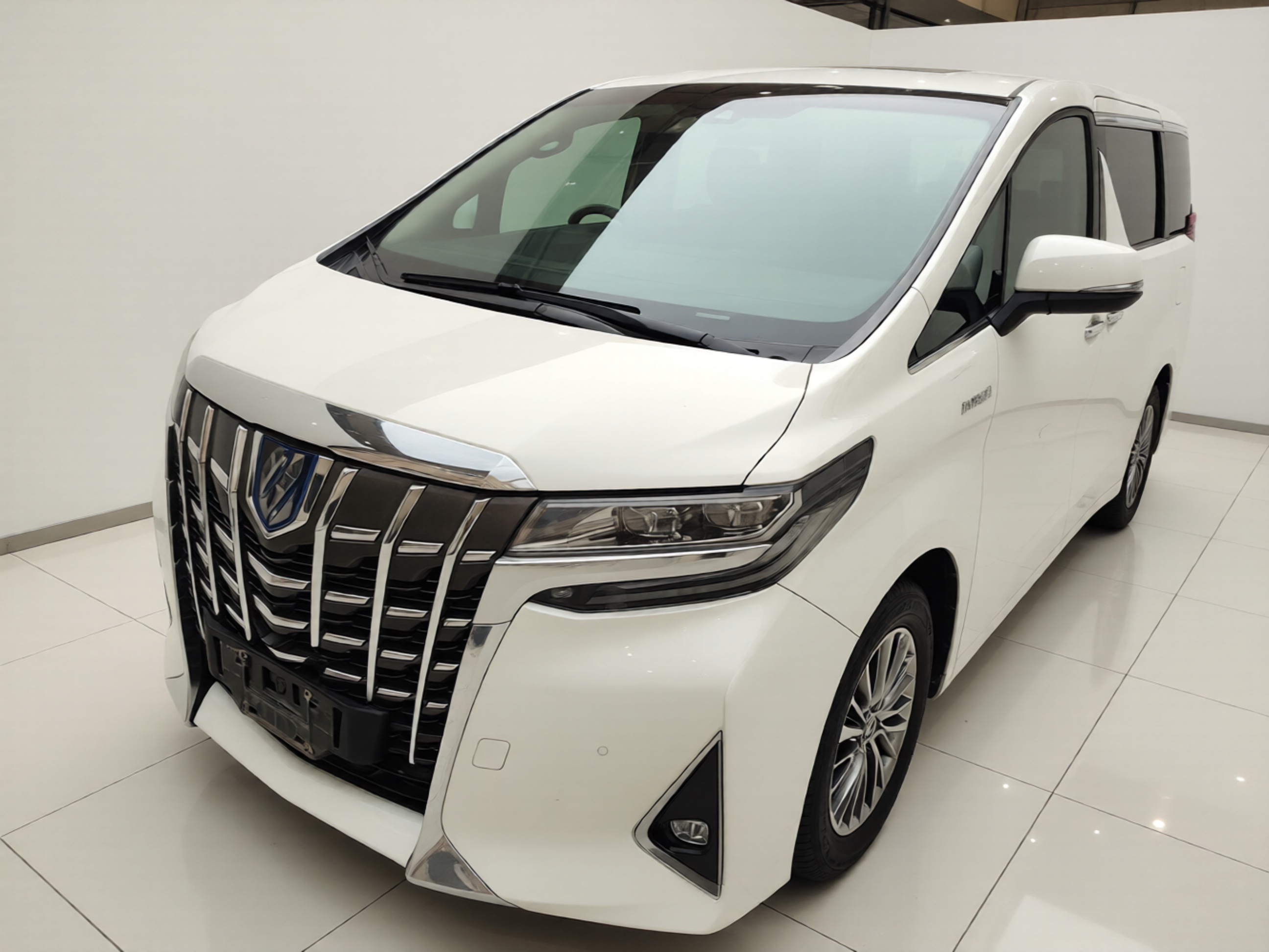 Toyota Alphard 2021 汽车图片 