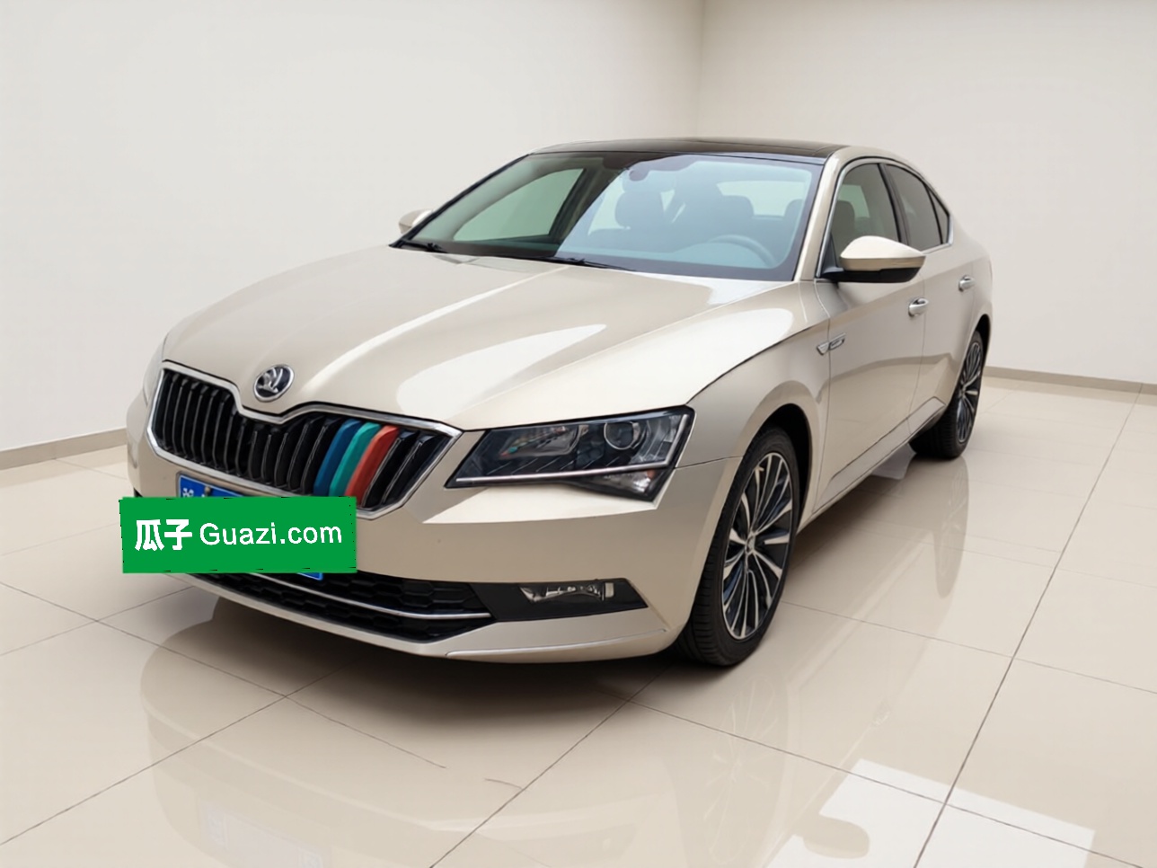 Skoda Superb 2019 汽车图片 