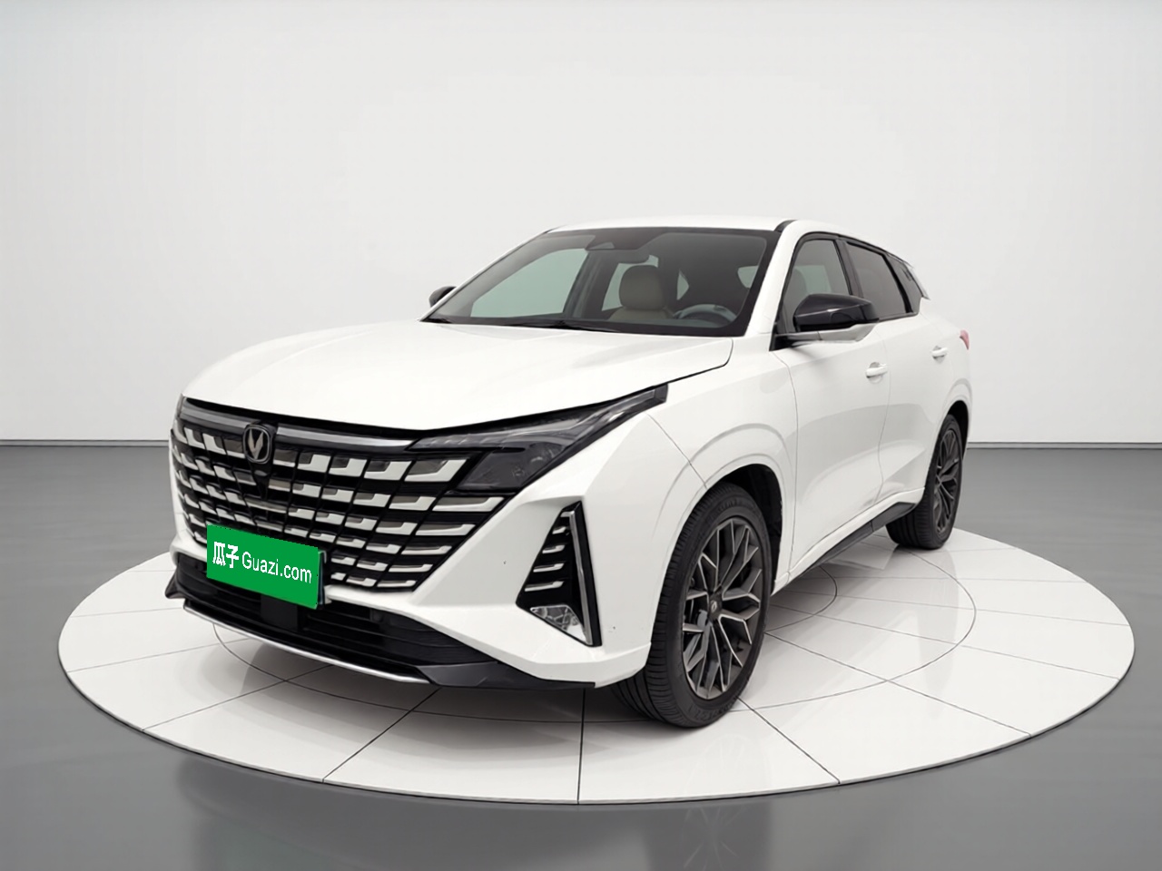 Changan UNI-Z 2025 صورة سيارة 
