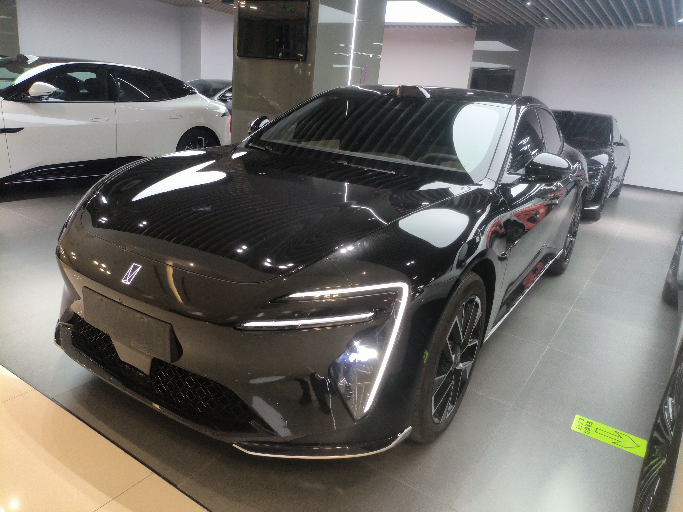 Avatr 06 2025 Avatr 06 2025 car image