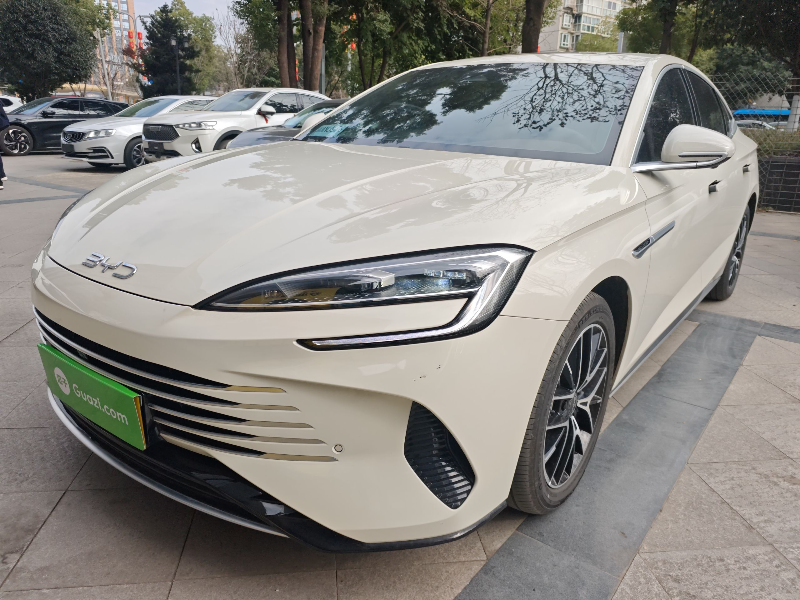 BYD Seal 07 DM-i 2024 صورة سيارة 