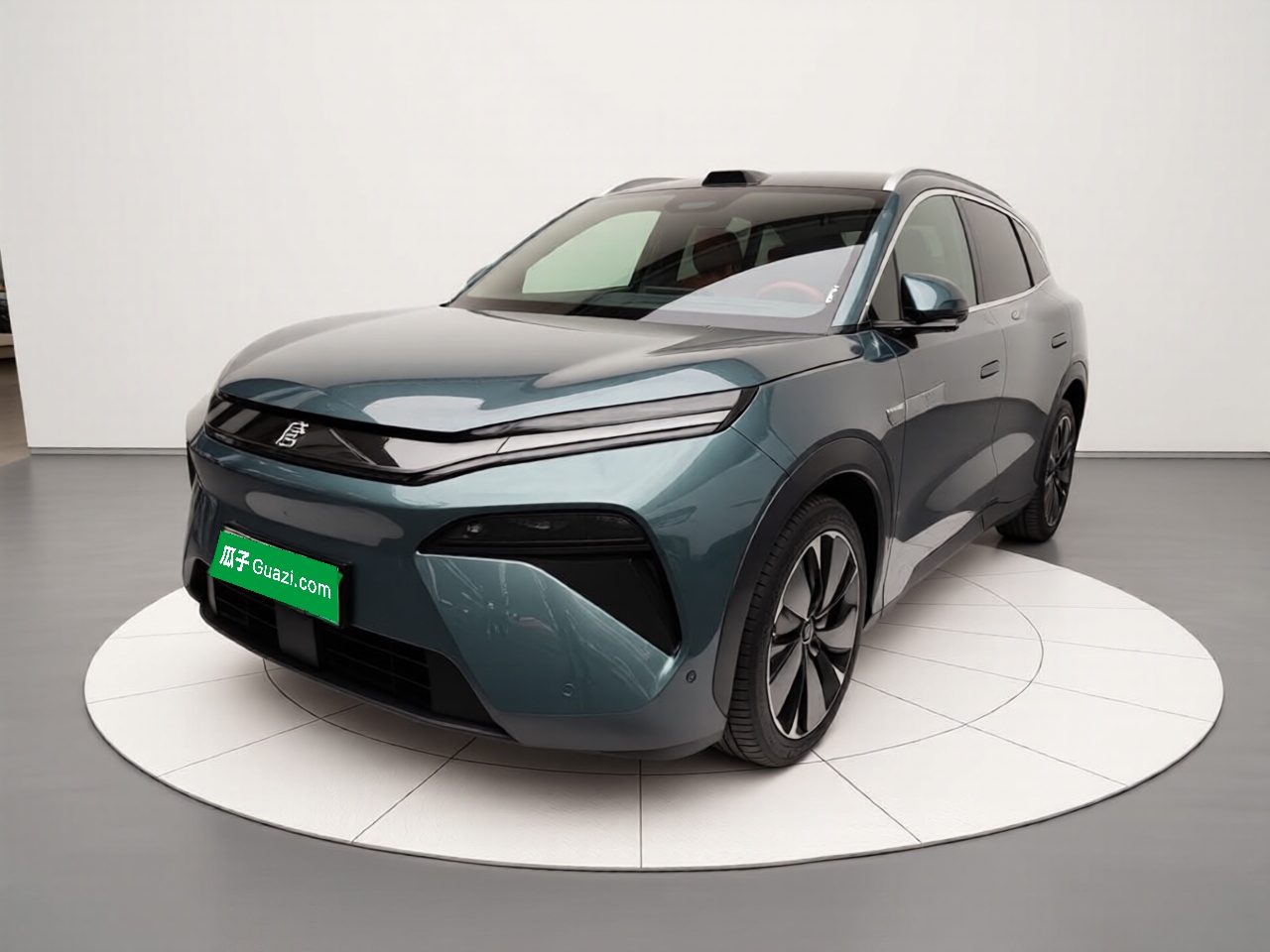 BYD Tang L 2025 immagine di auto 