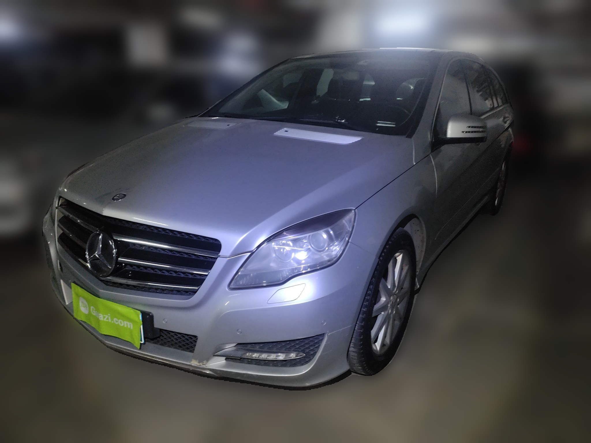 Mercedes-Benz R Class 2012 car image 
