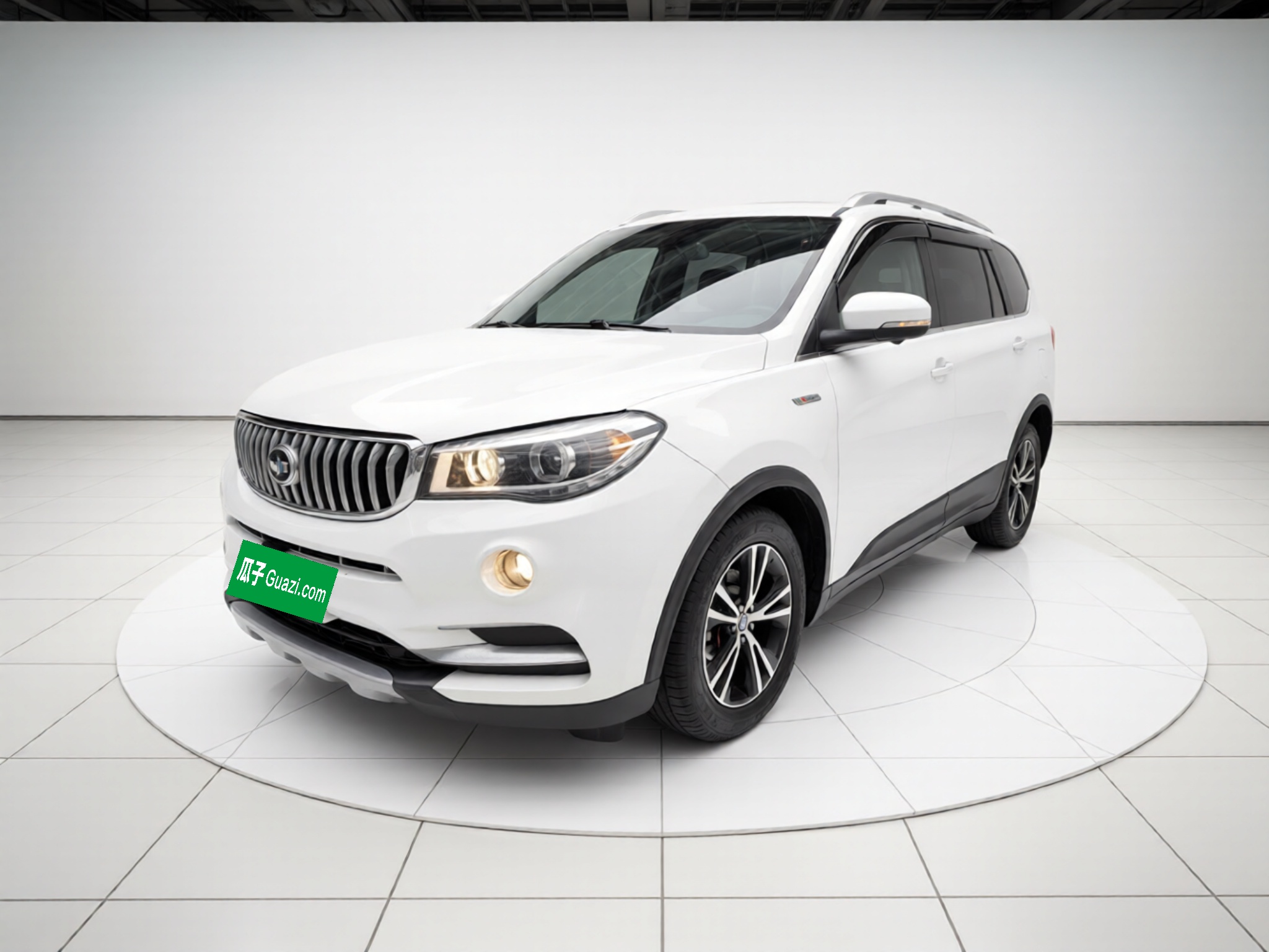 SWM X7 2021 汽车图片 