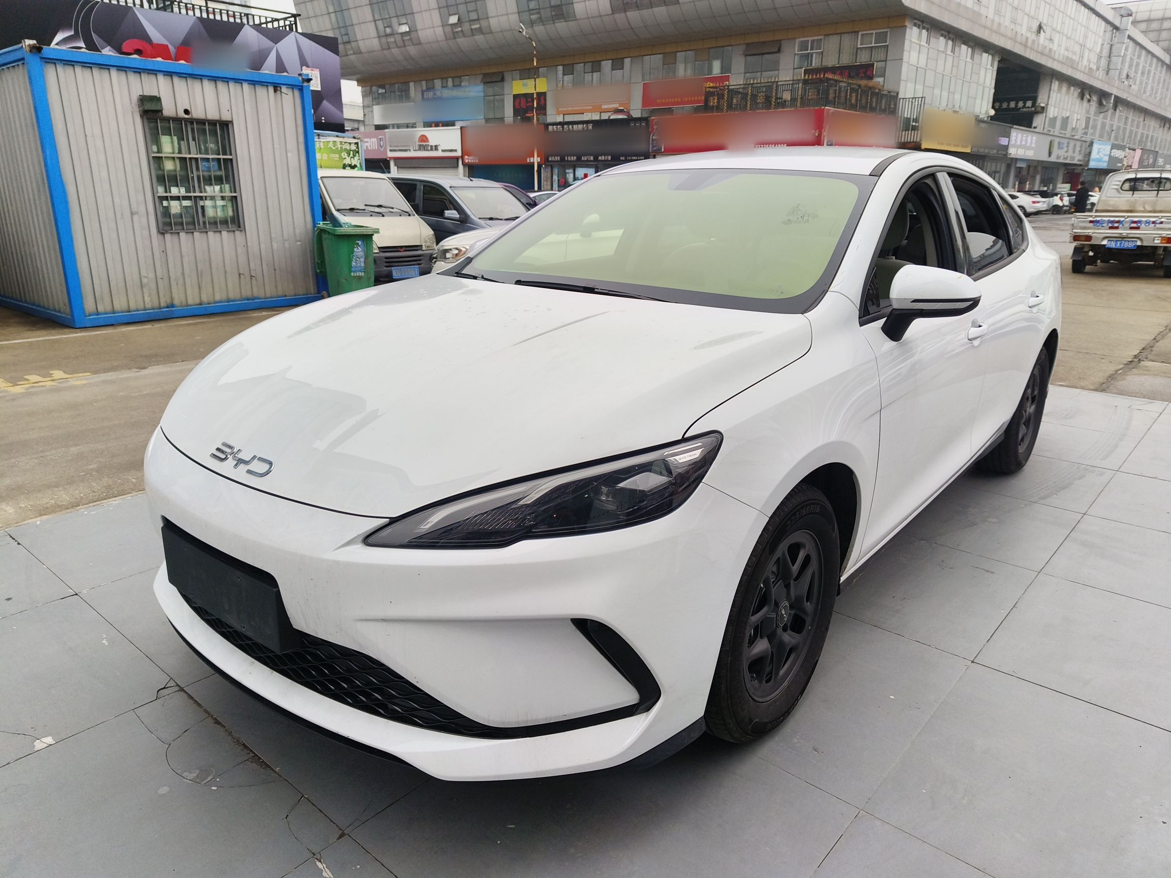 BYD Seal 05 DM-i 2025 BYD Seal 05 DM-i 2025 car image