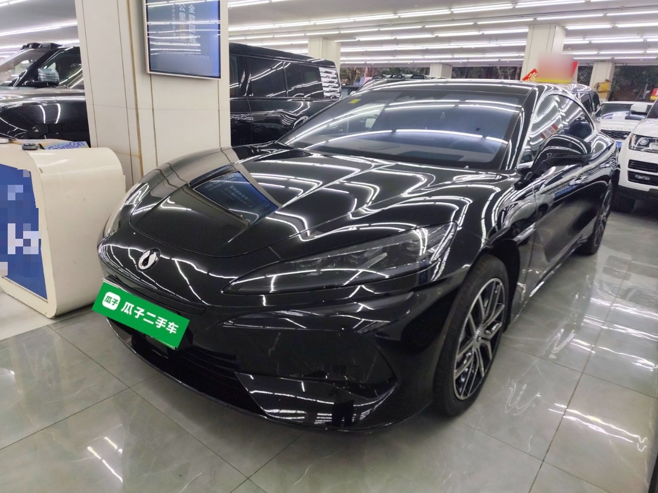 Denza Z9 2024 imagem de carro 