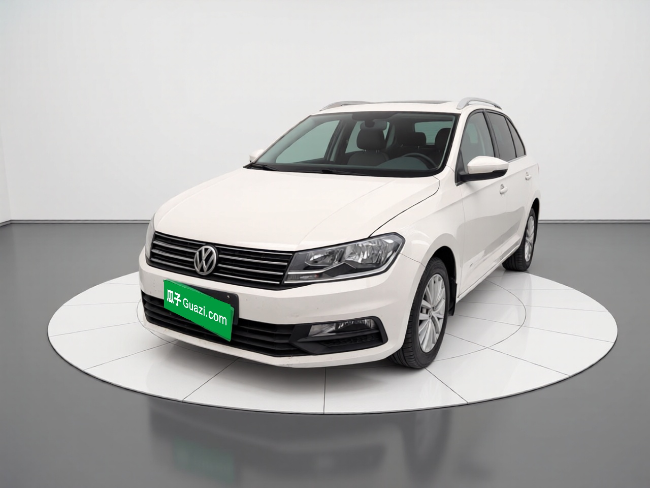 Santana 2019 car image 