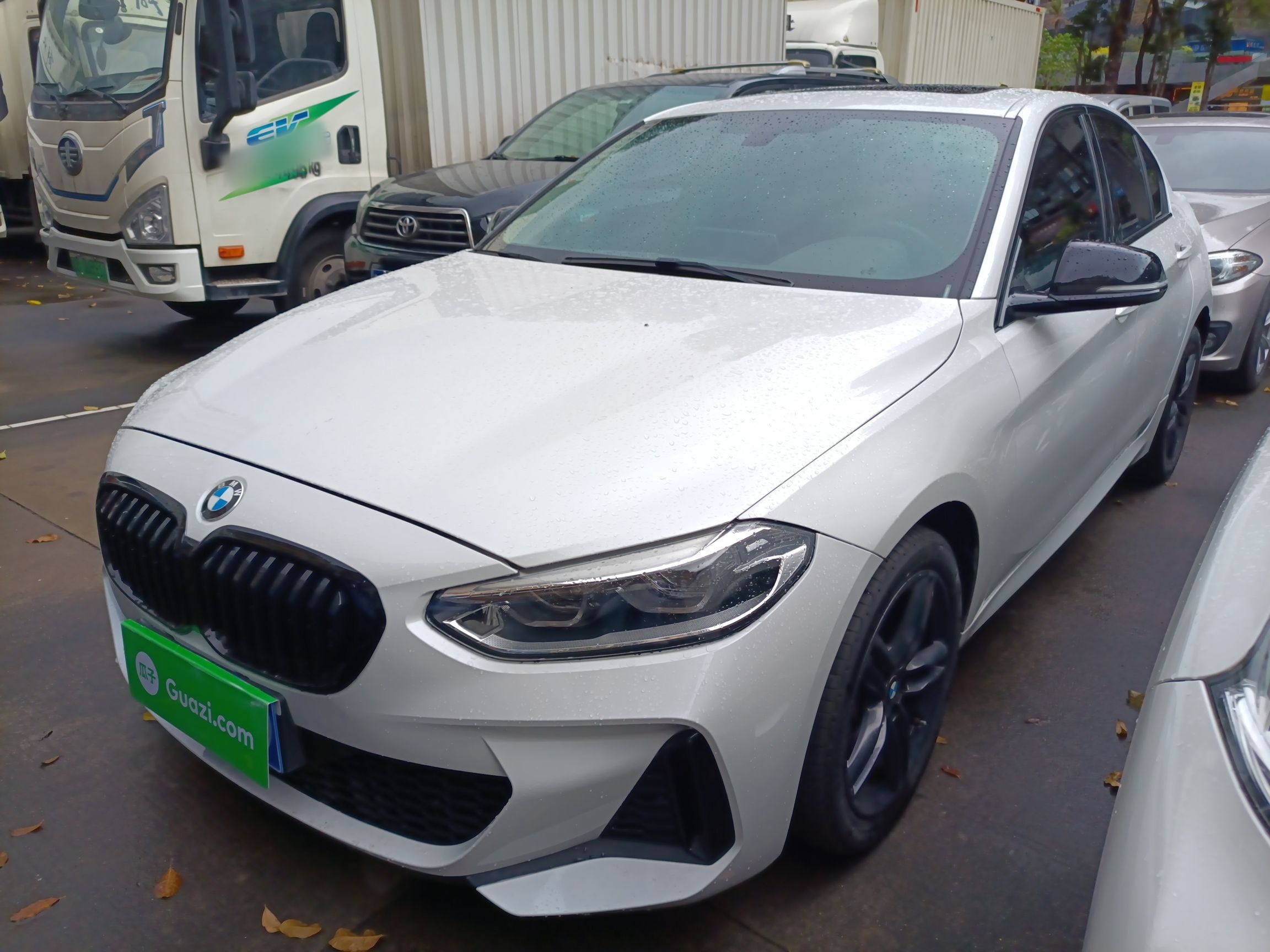 BMW 1 Series 2023 汽车图片 