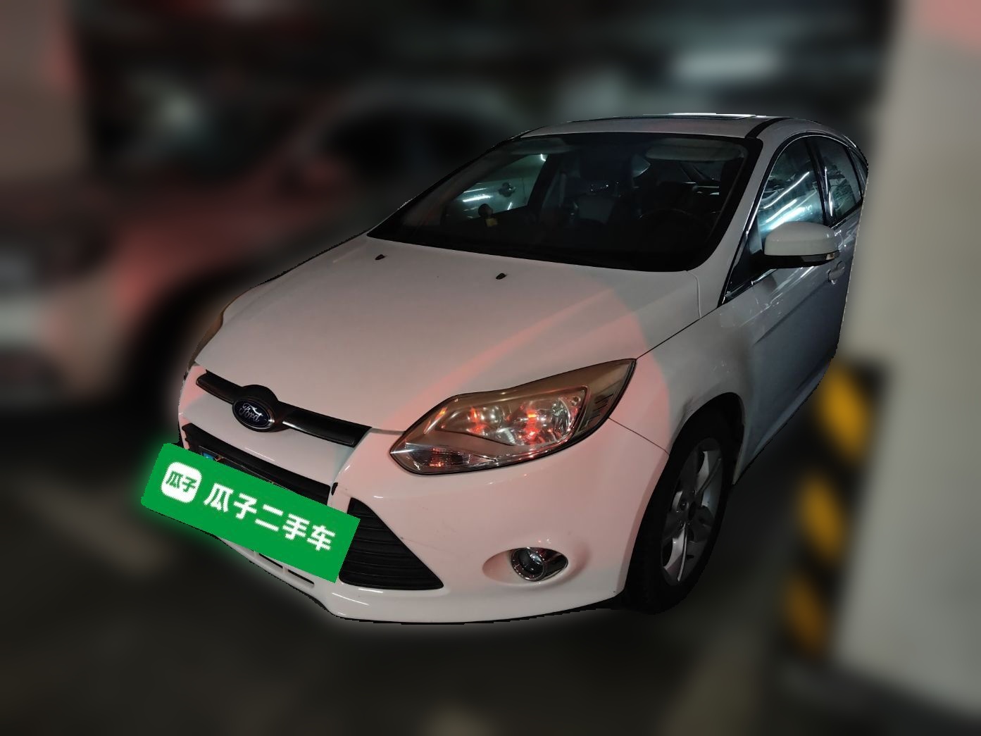 Ford Focus 2014 immagine di auto 