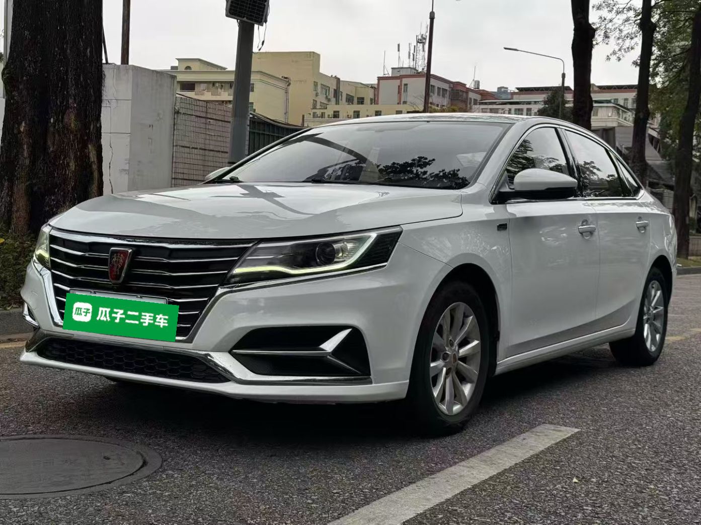 Roewe i6 New Energy 2019 изображение автомобиля 