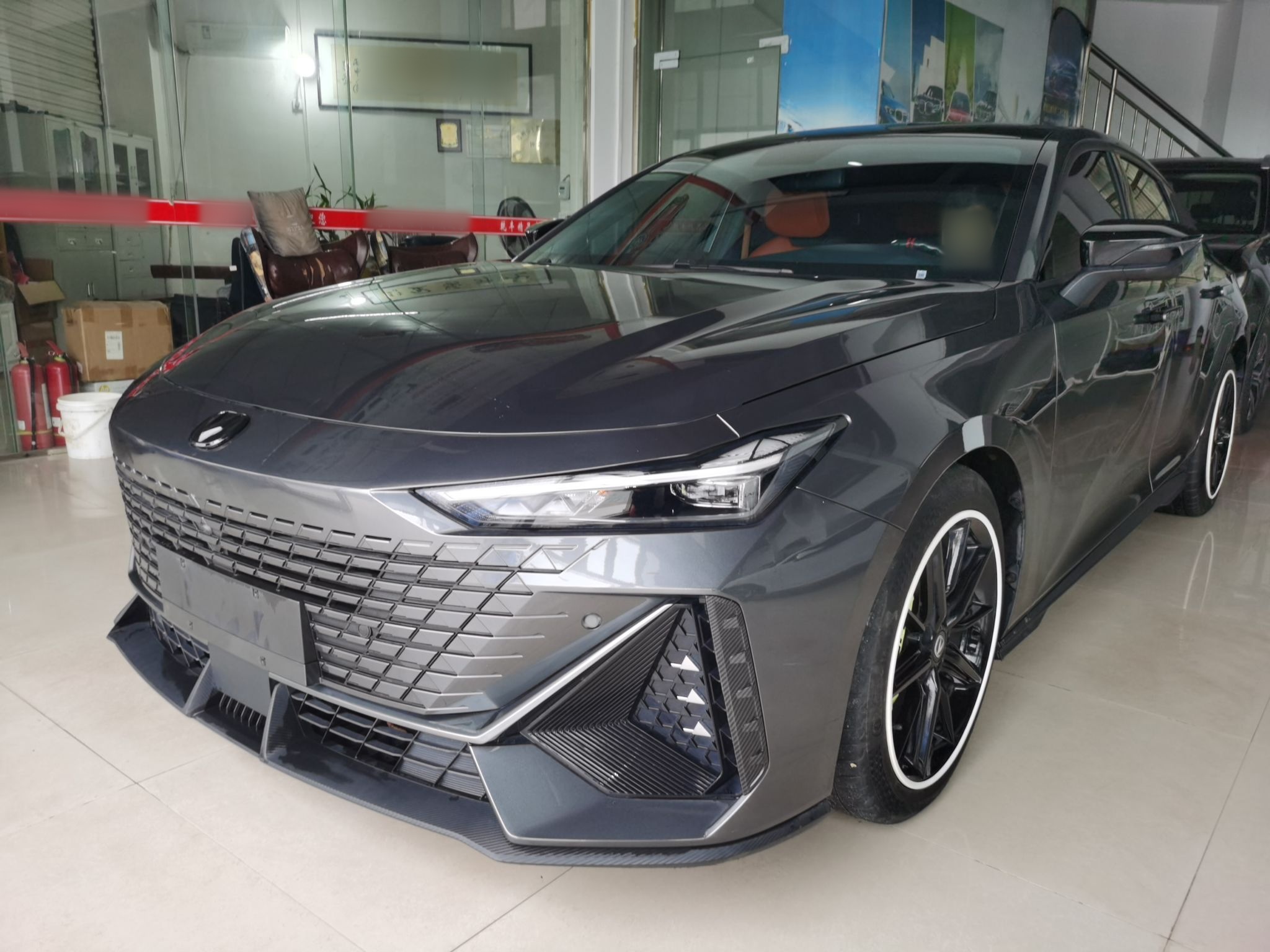 Changan UNI-V 2023 immagine di auto 