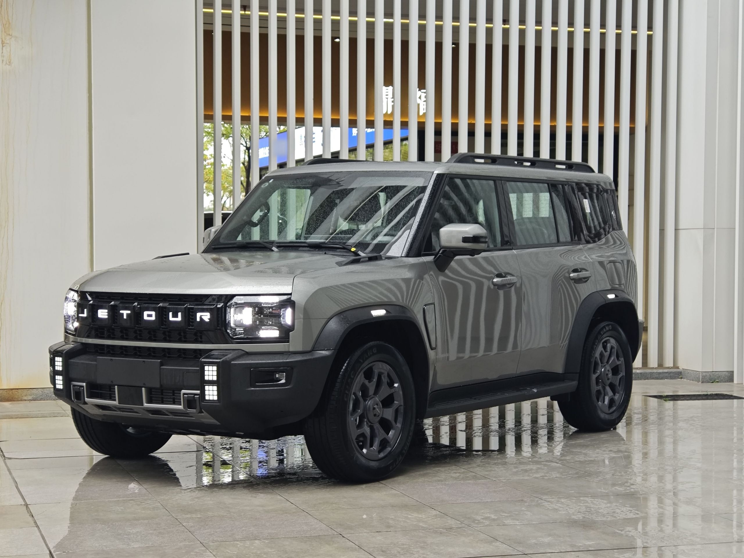 Jetour Traveller car image 