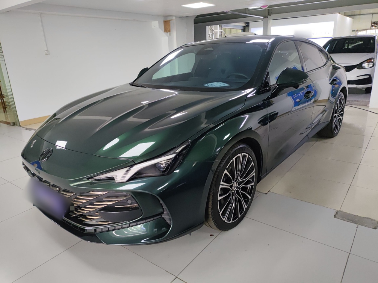 MG 7 2024 immagine di auto 