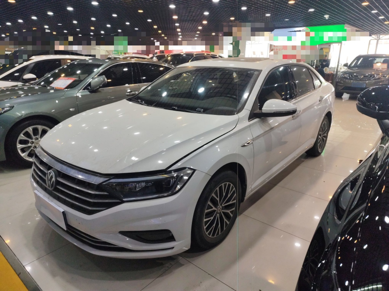Volkswagen Sagitar 2019 صورة سيارة 