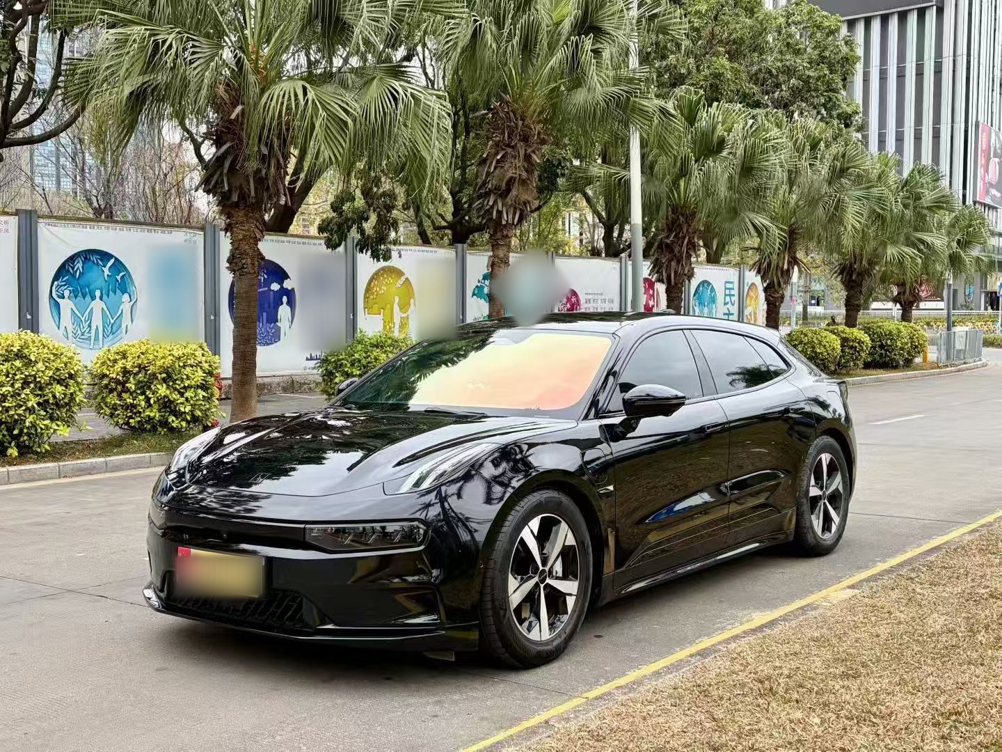 Zeekr 001 2024 汽车图片 