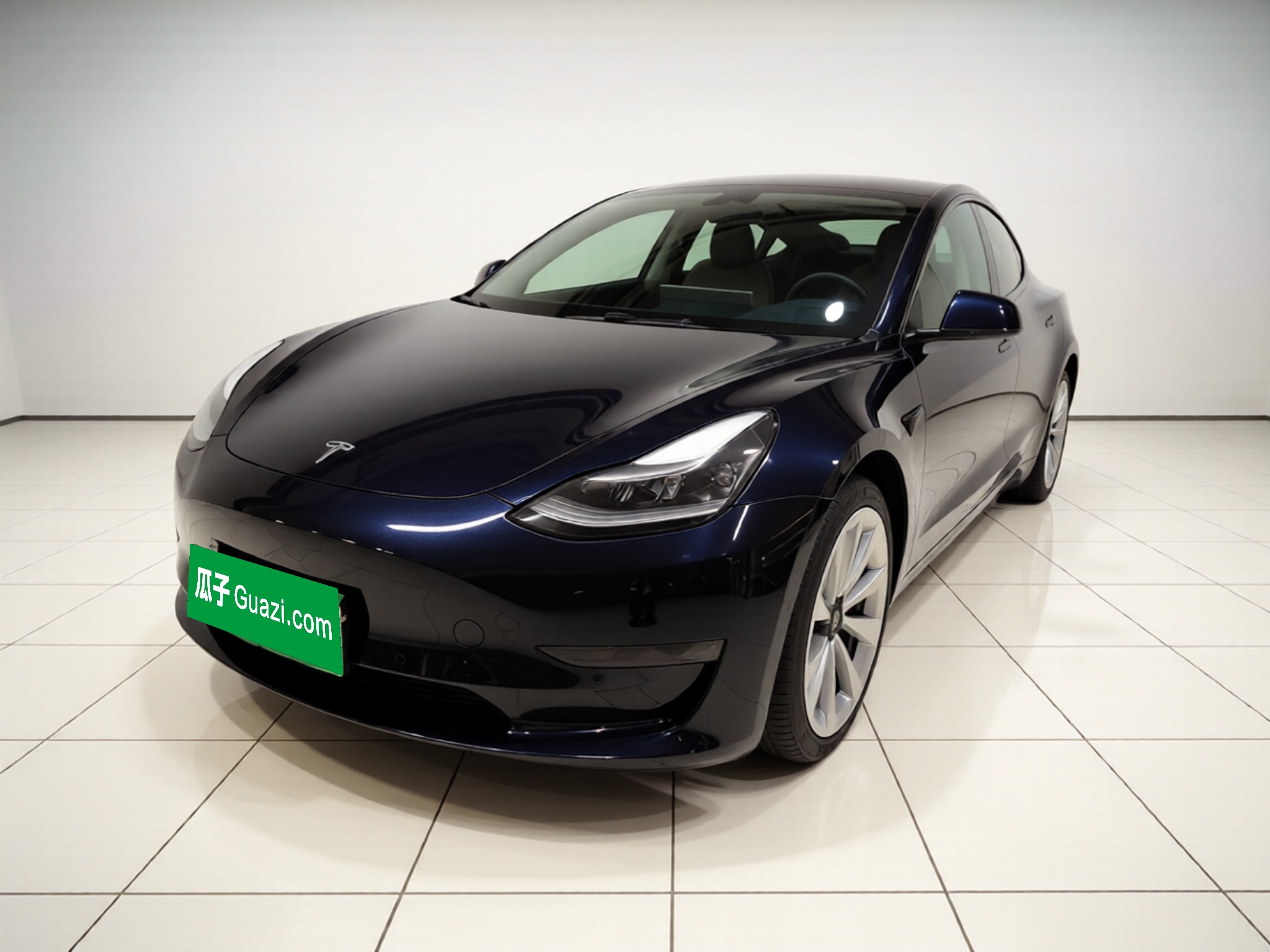 Tesla Model 3 2022 汽车图片 