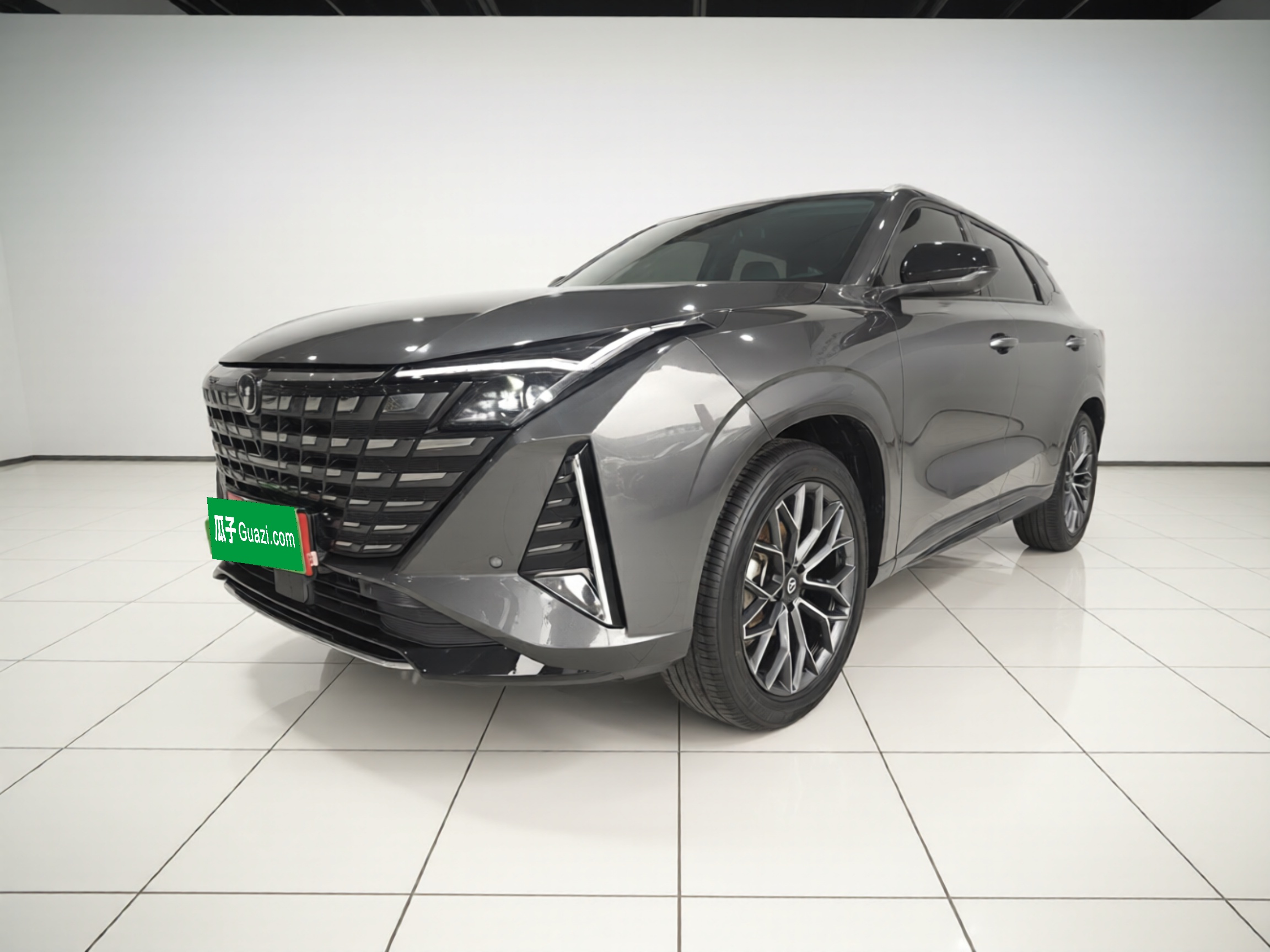 Changan UNI-Z 2024 صورة سيارة 