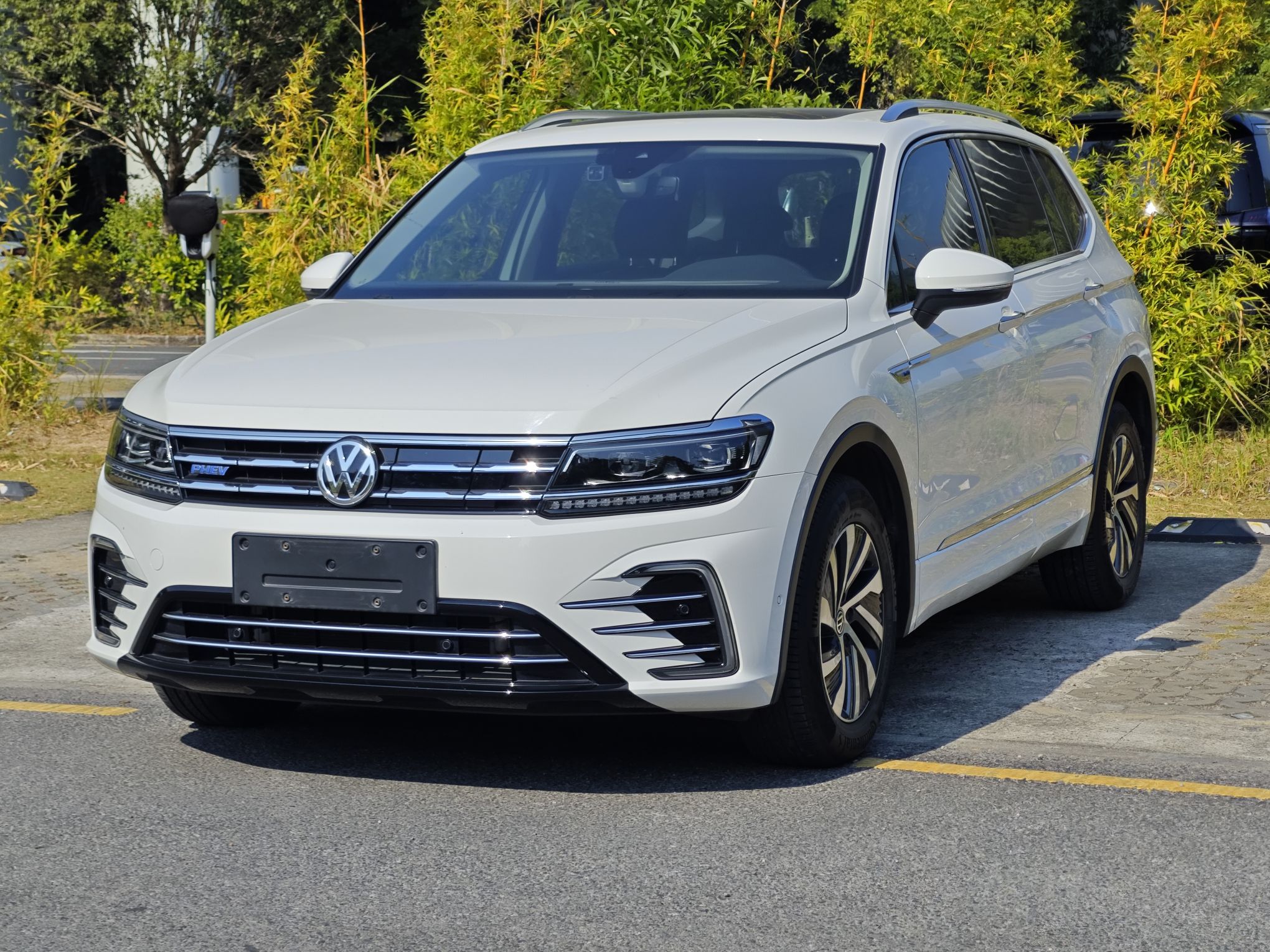Volkswagen Tiguan L New Energy 2020 изображение автомобиля 