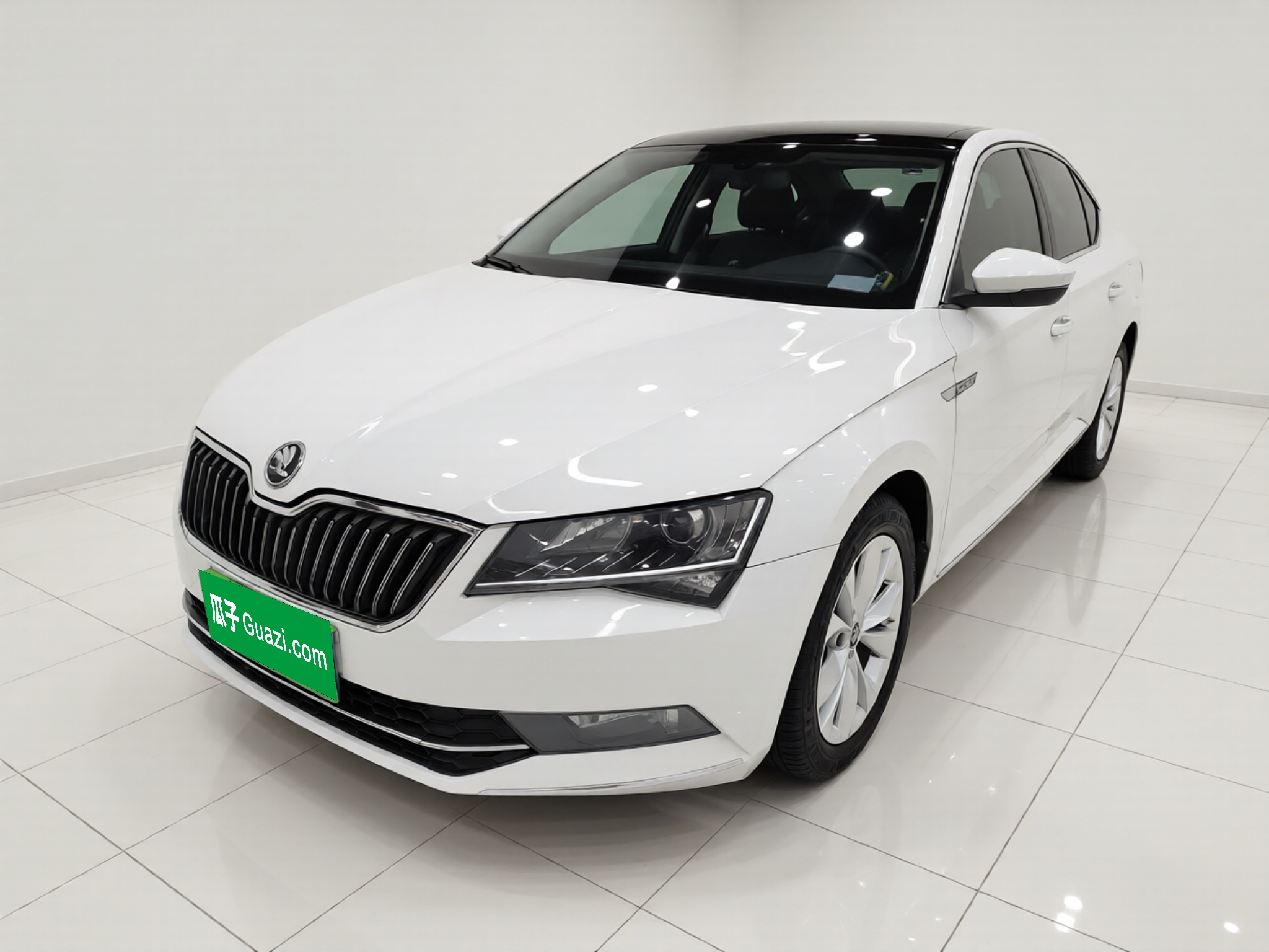Skoda Superb 2018 汽车图片 