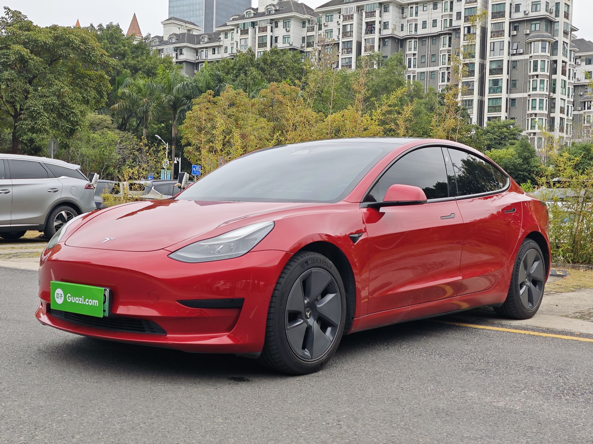 Tesla Model 3 2021 汽车图片 