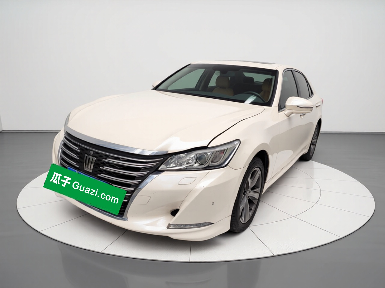 Toyota Crown 2016 汽车图片 
