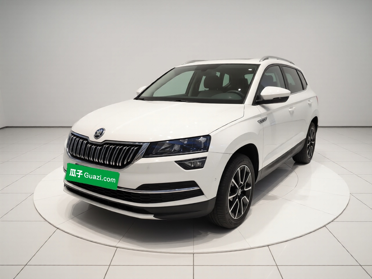 Skoda Karoq 2020 Skoda Karoq 2020 car image
