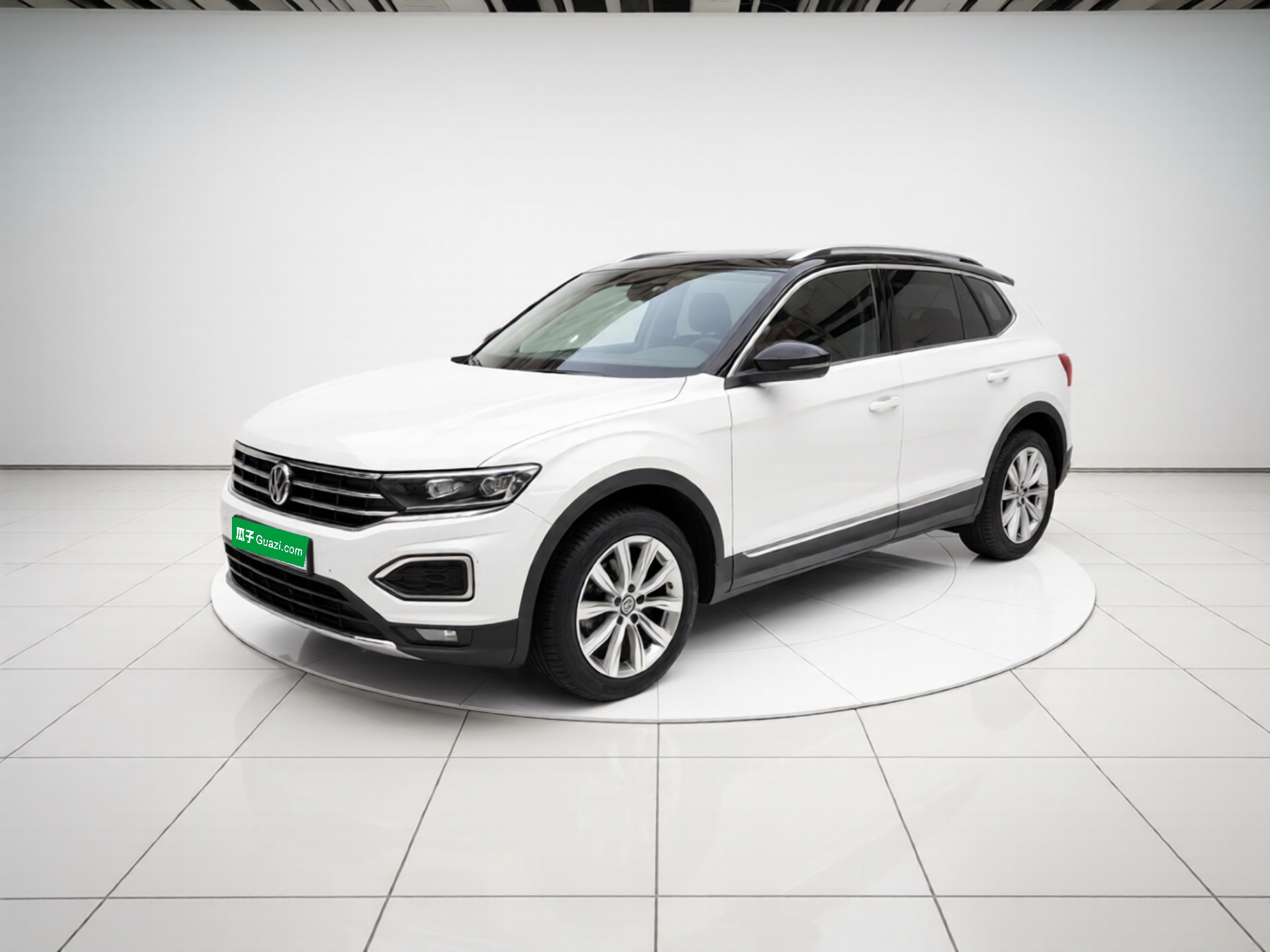 Volkswagen T-Roc 2019 Volkswagen T-Roc 2019 car image