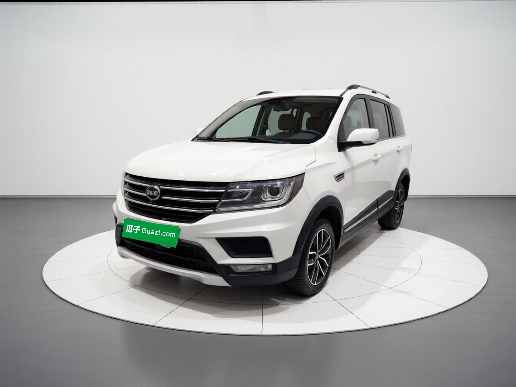 SWM X3 2020 汽车图片 