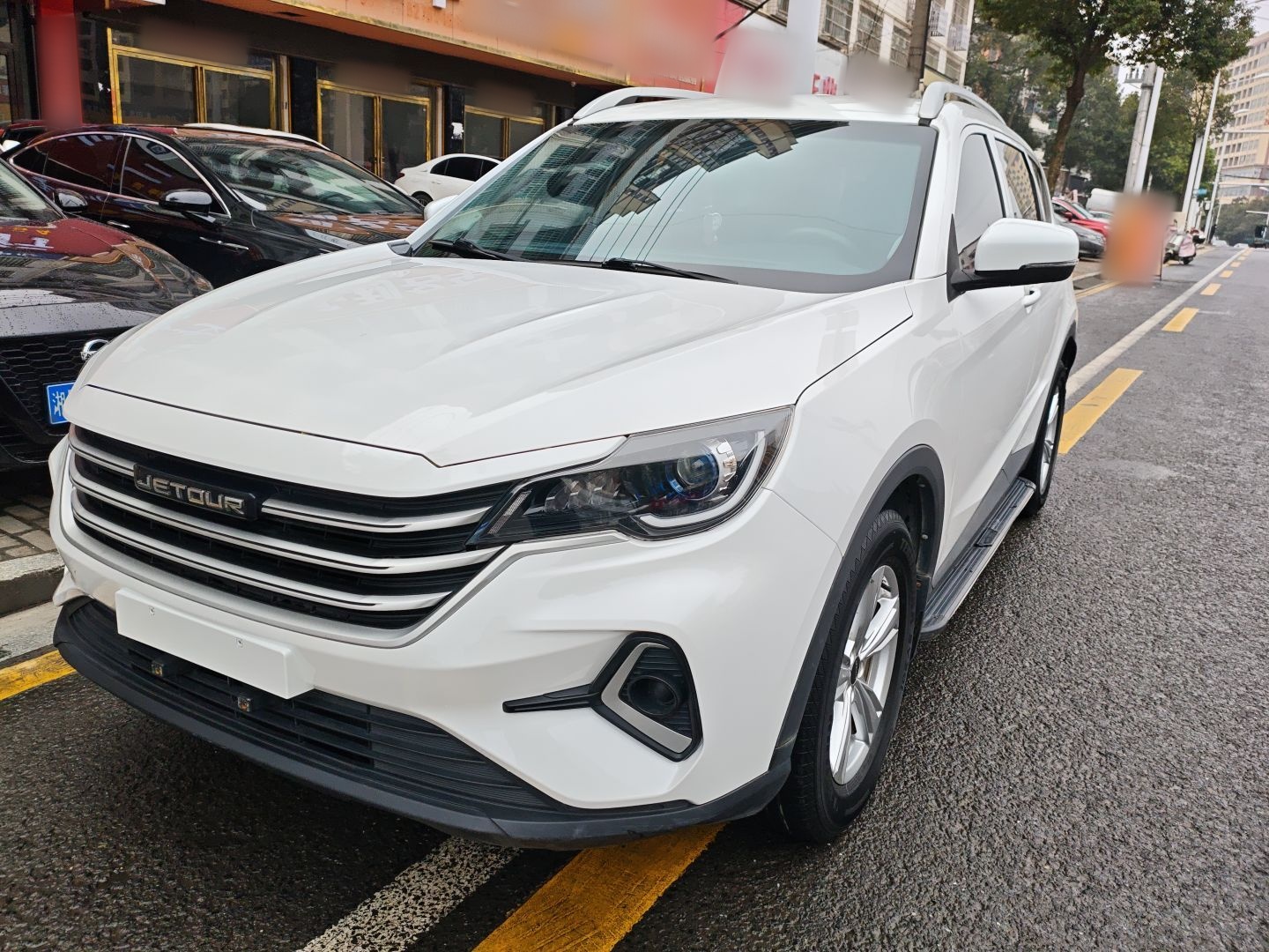 X70M 2021 car image 