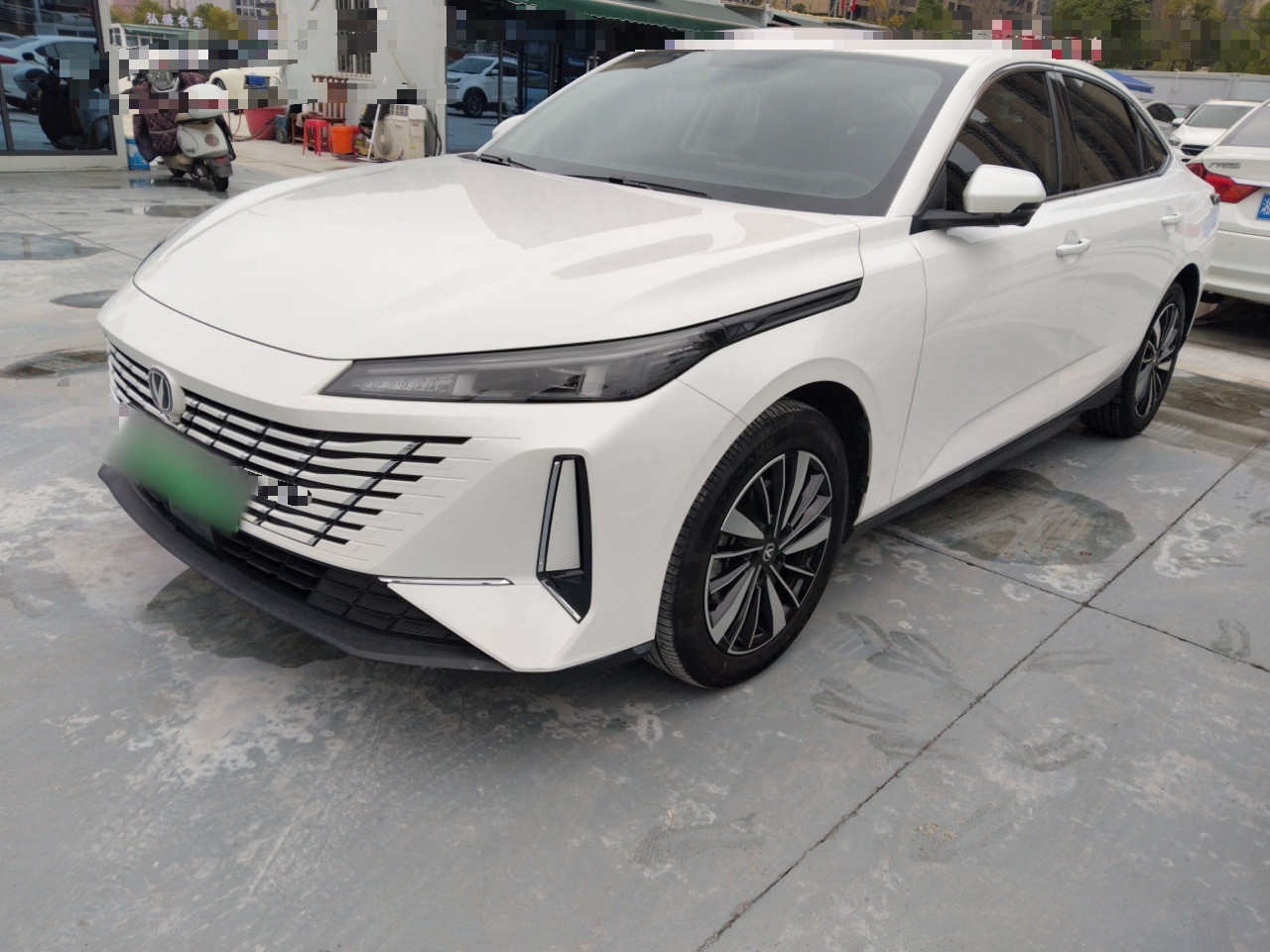 Changan EadoPHEV 2025 immagine di auto 