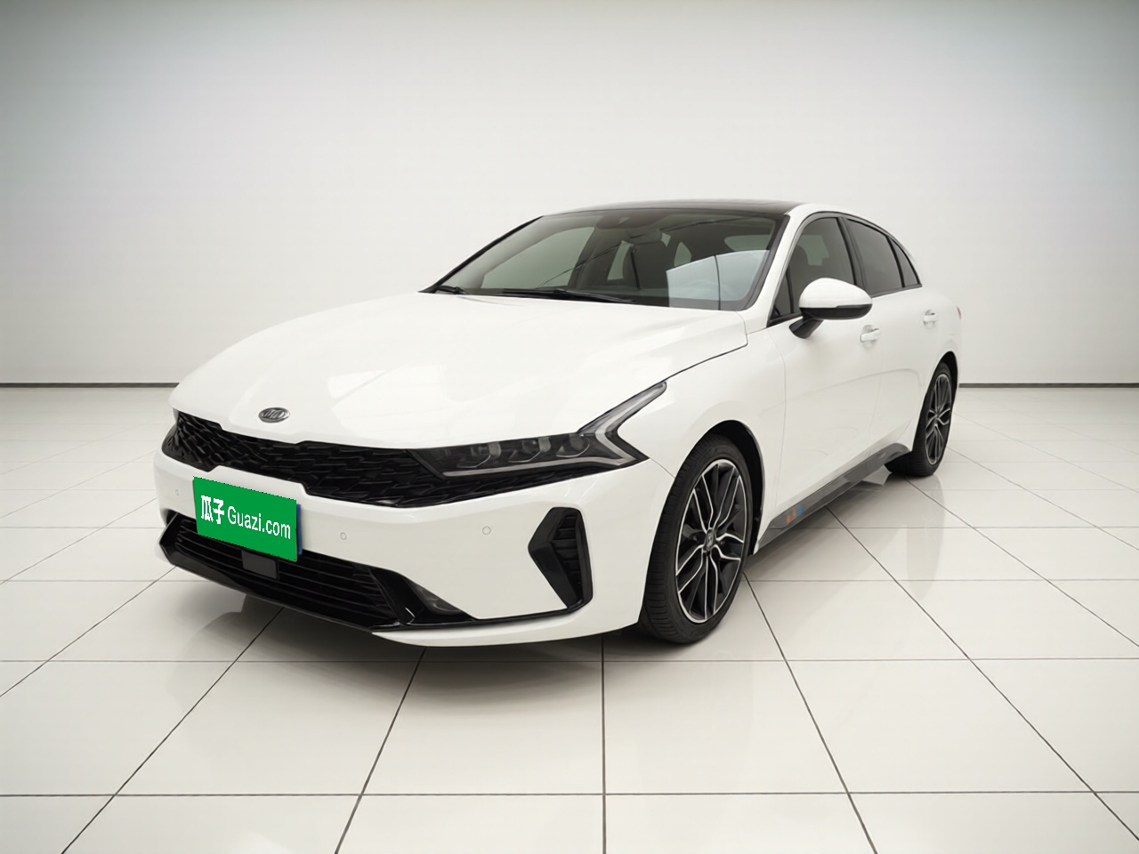 Kia K5 2021 汽车图片 