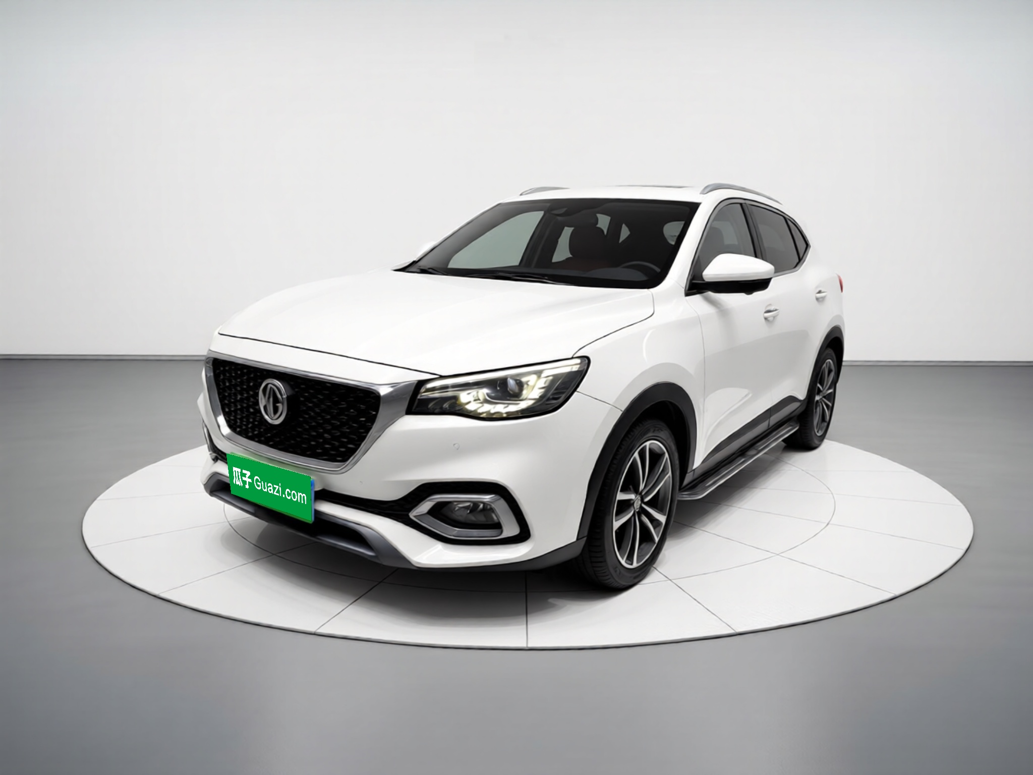 MG HS 2021 immagine di auto 