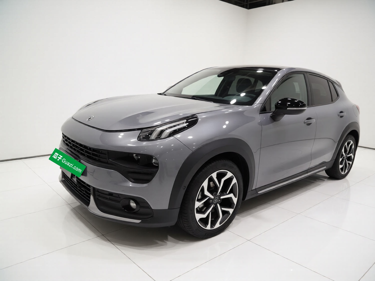 Lynk & Co 02 2019 car image 