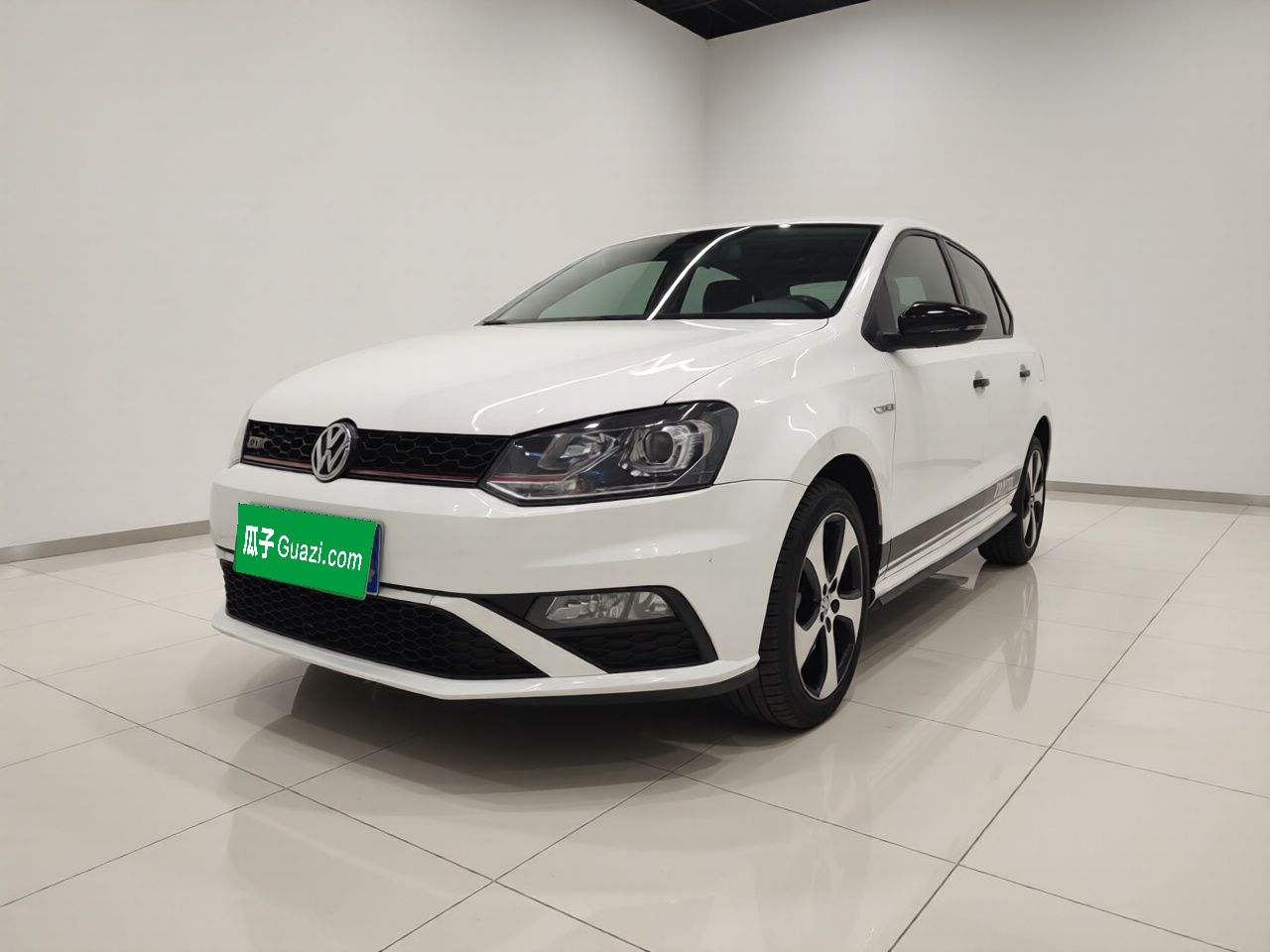 Volkswagen Polo 2016 Volkswagen Polo 2016 car image