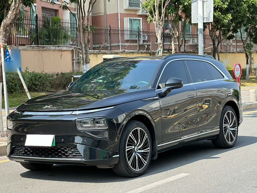 Xpeng G9 2023 car image 