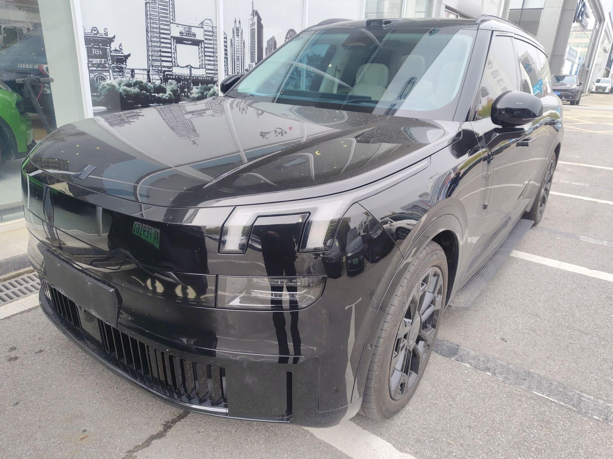 Lynk & Co 900 2025 car image 