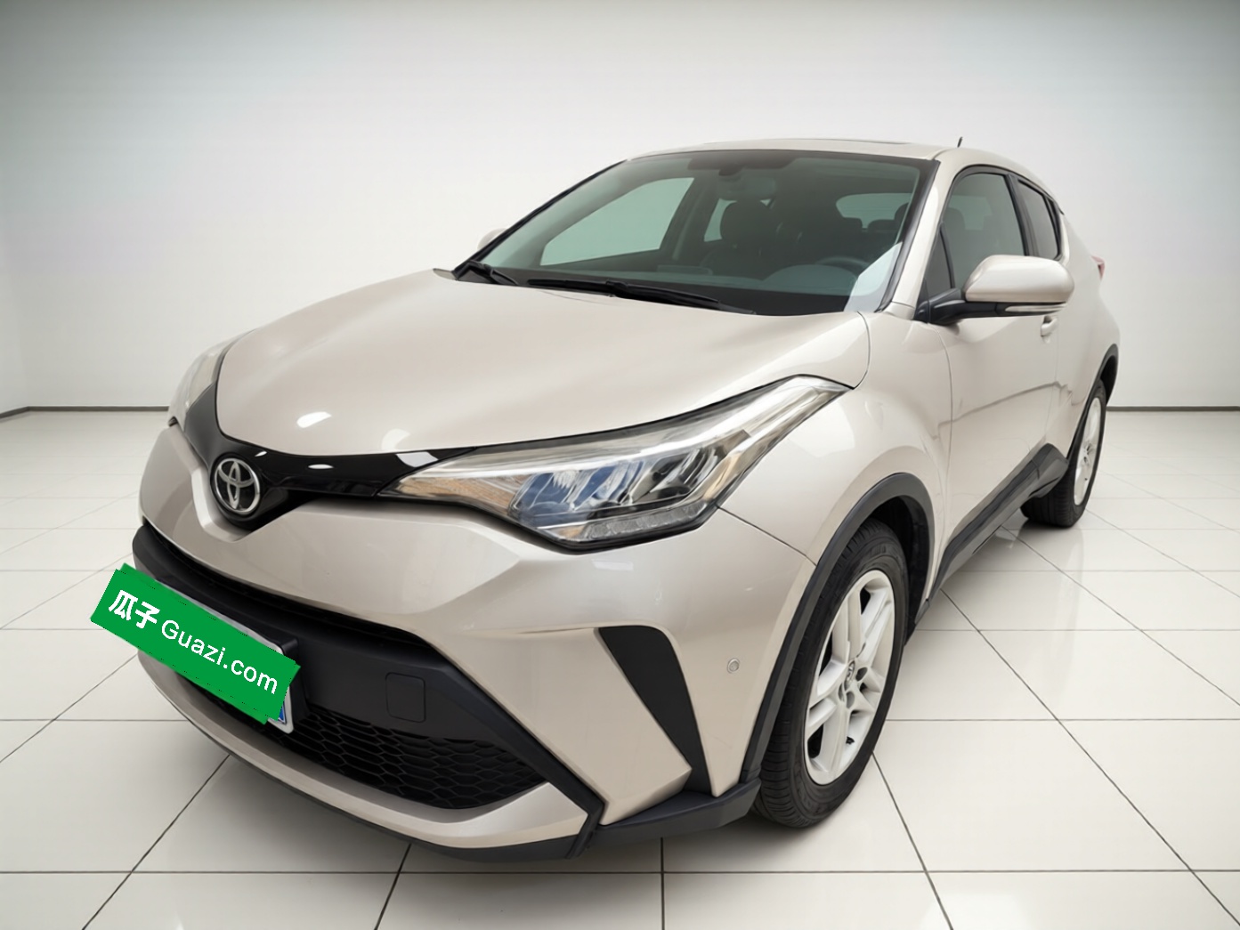 Toyota C-HR 2022 汽车图片 