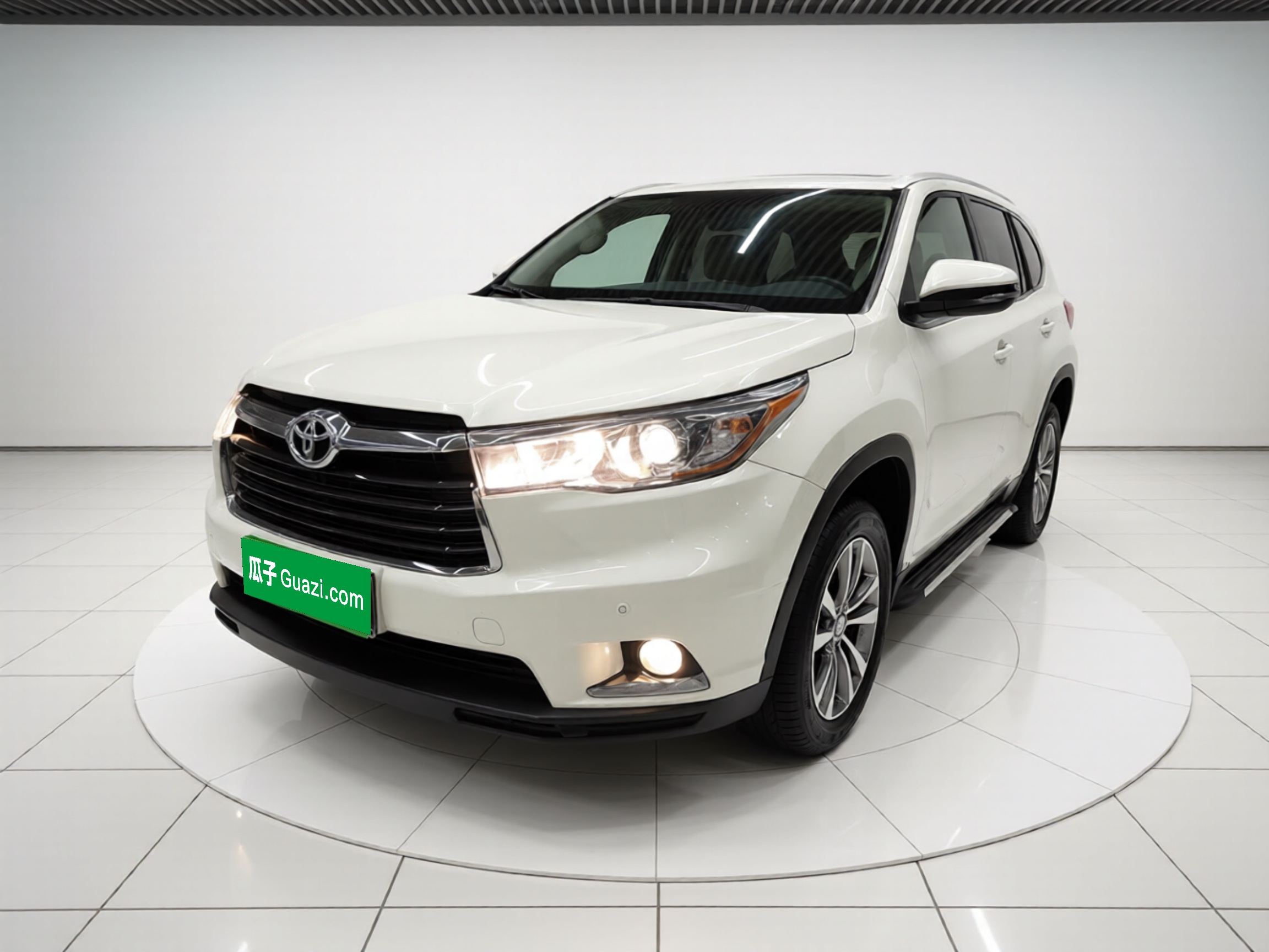 Toyota Highlander 2017 Toyota Highlander 2017 car image