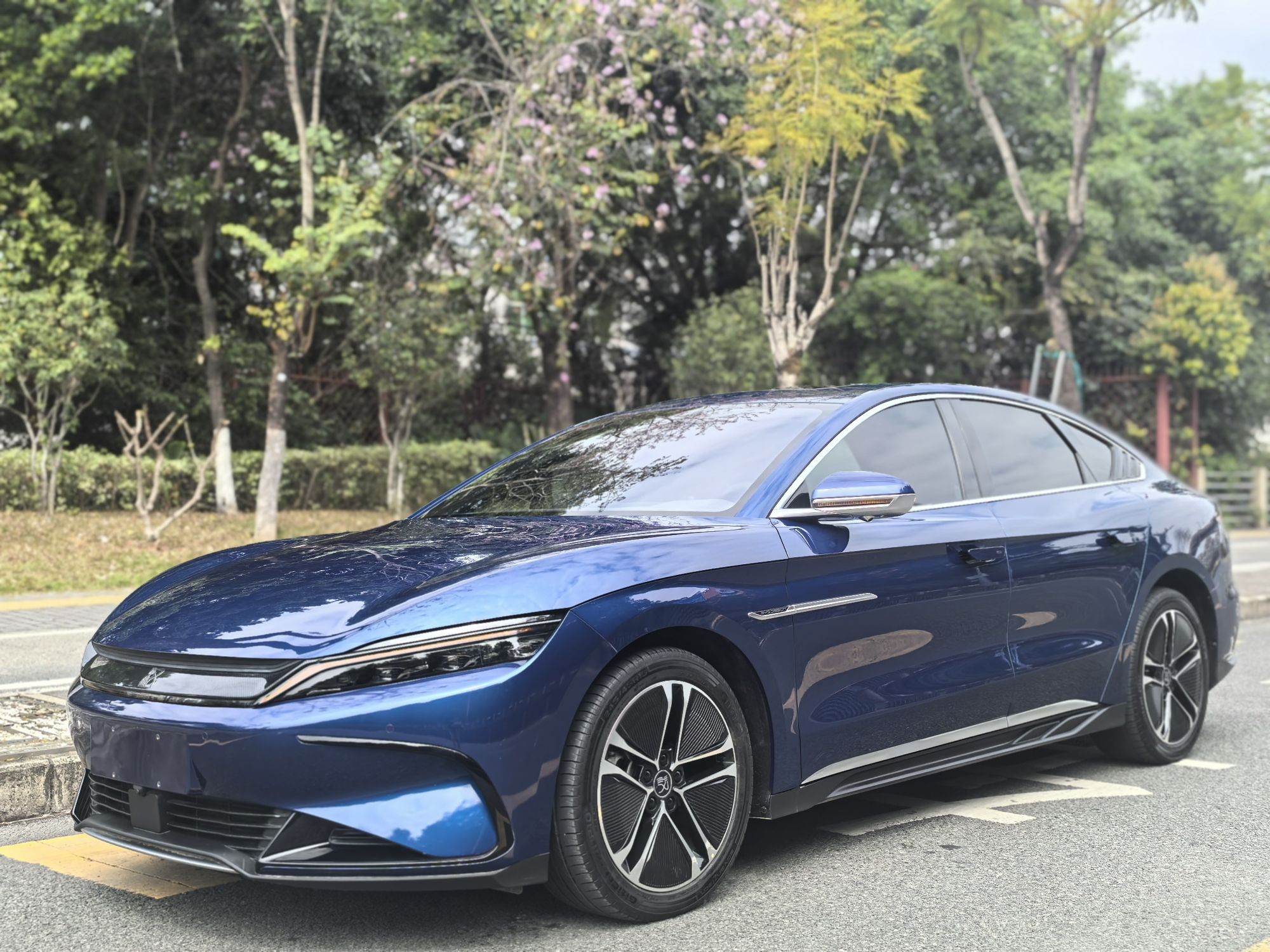 BYD Han 2023 BYD Han 2023 car image