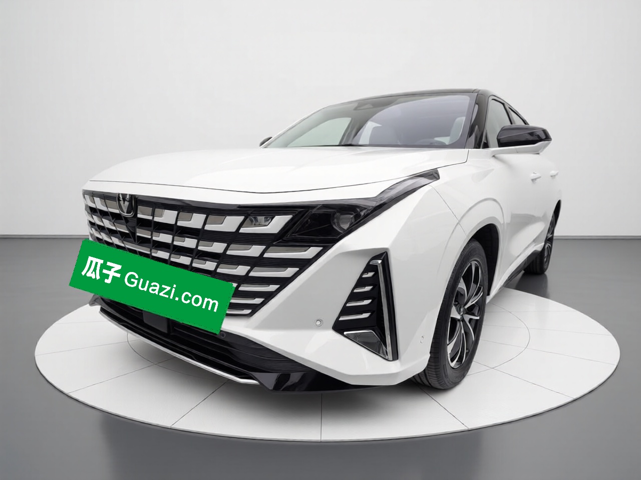 Changan UNI-Z PHEV 2025 car image 