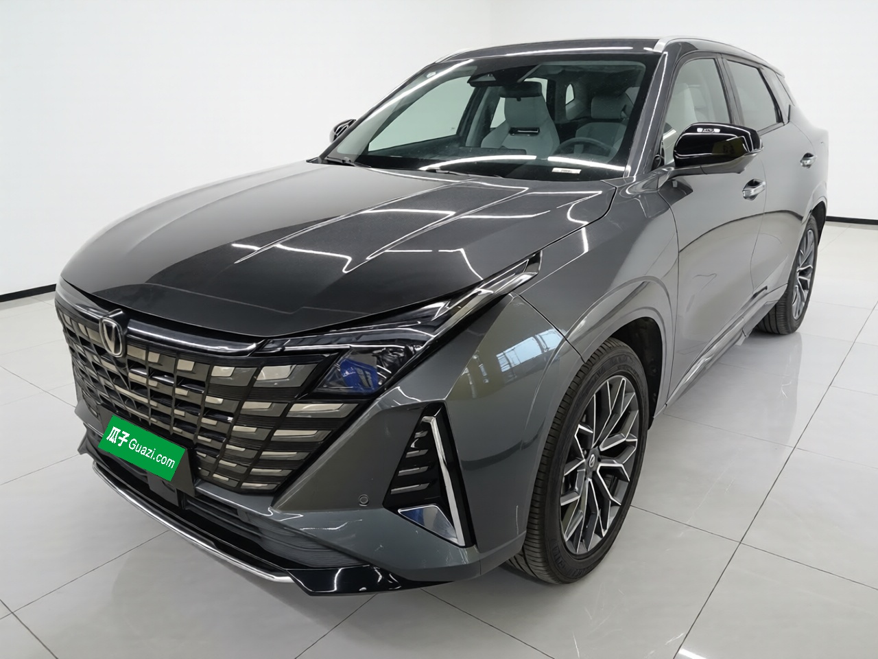 Changan UNI-Z 2024 صورة سيارة 
