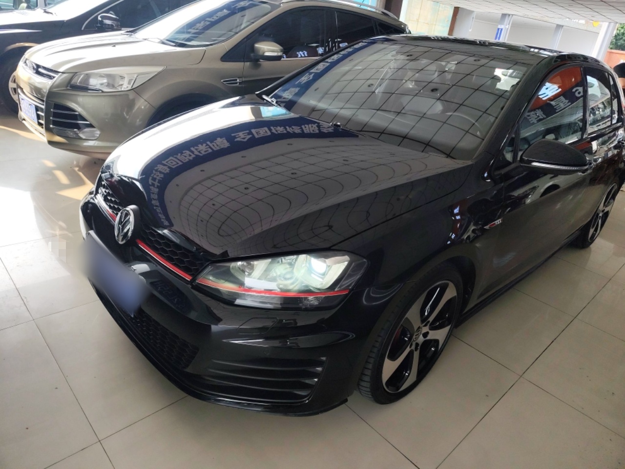 Volkswagen GolfGTI 2017 immagine di auto 