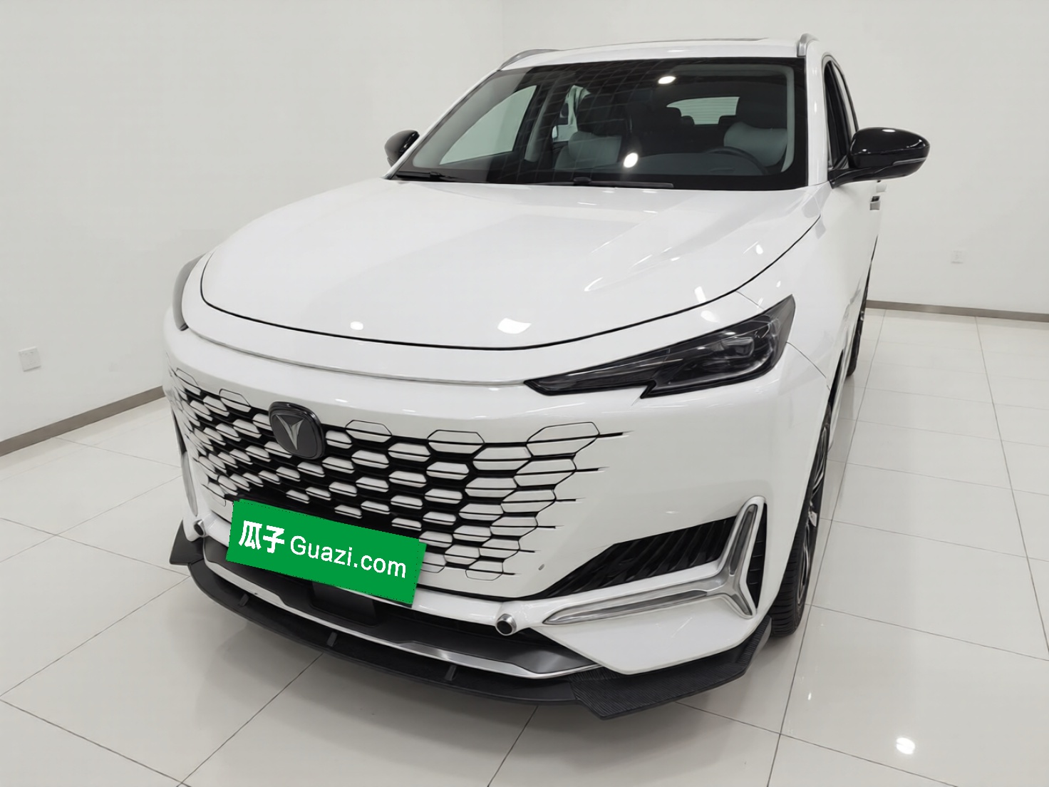 Changan UNI-K iDD 2022 immagine di auto 