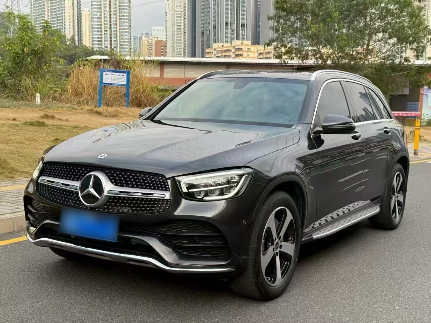 Mercedes-Benz GLC Class 2022 汽车图片 