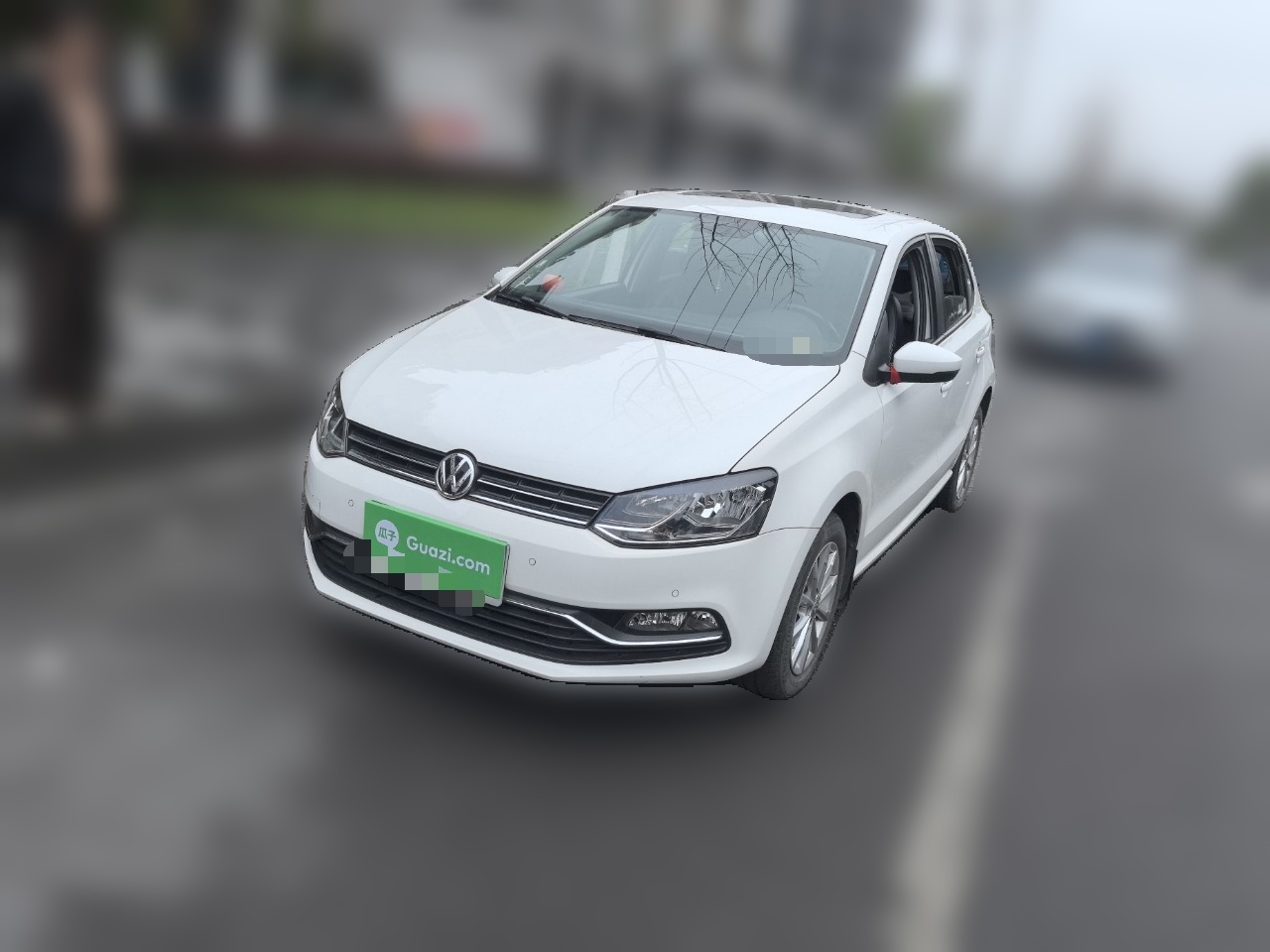Polo 2015 car image 